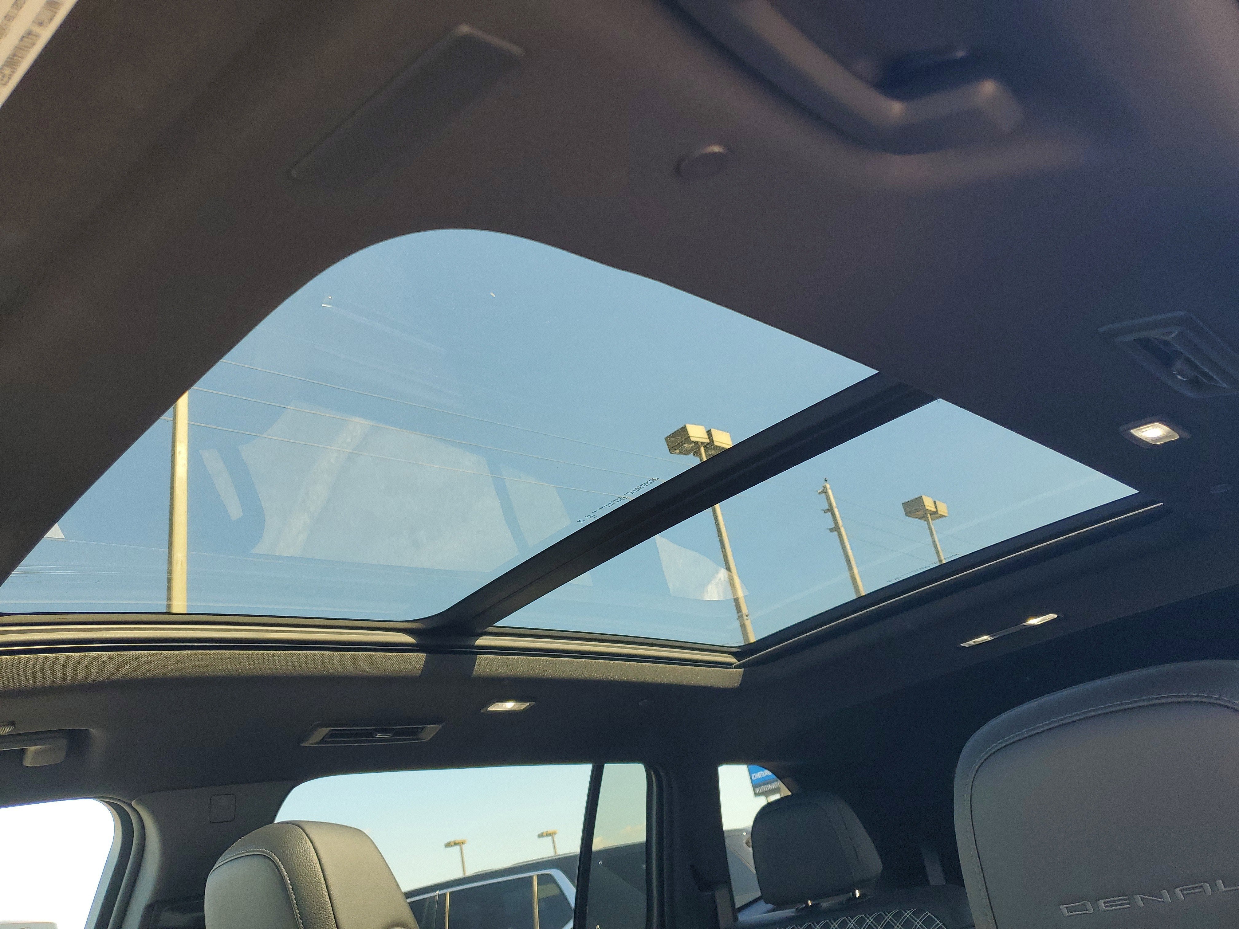 2024 GMC Acadia FWD Denali