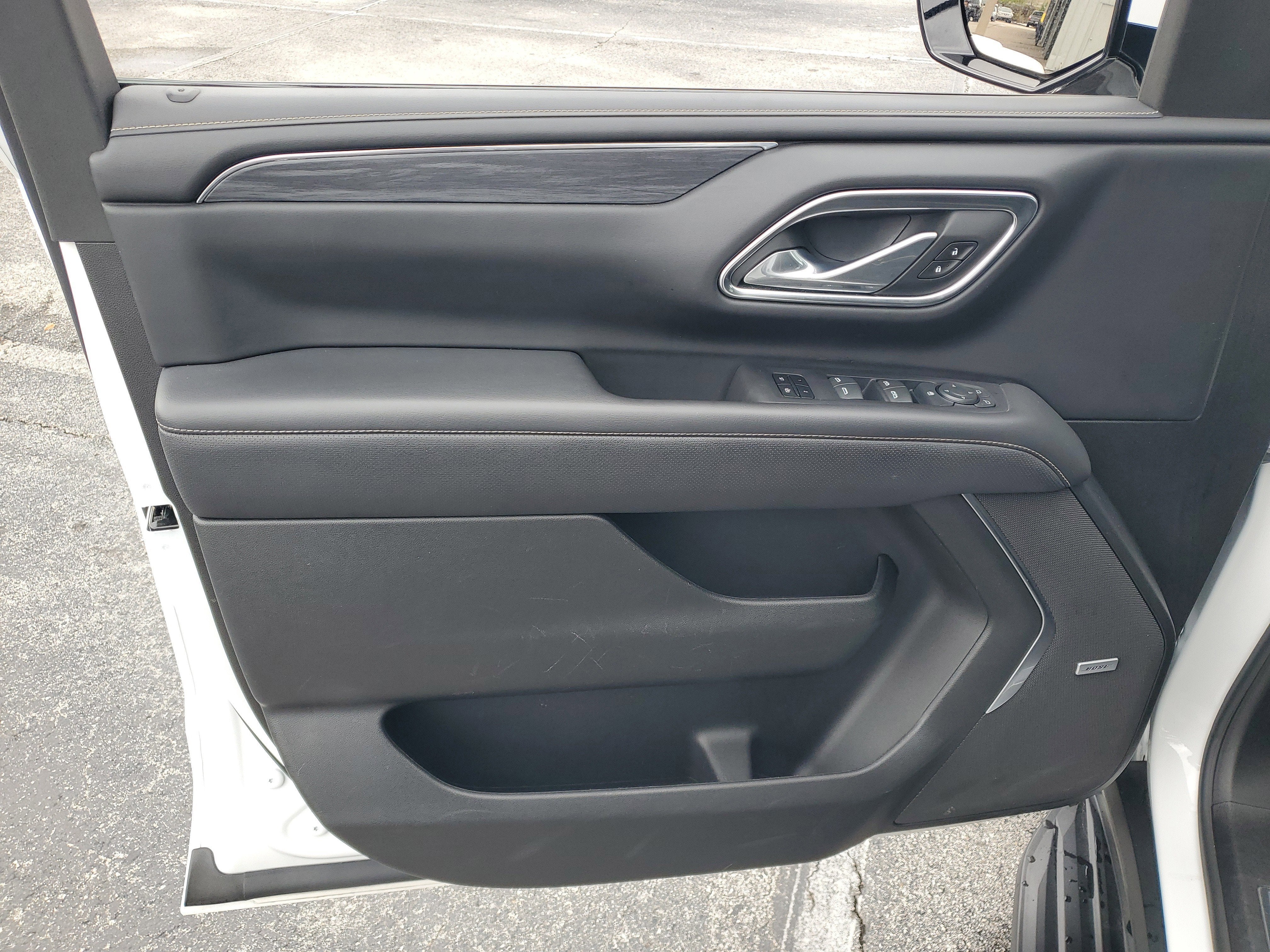 2024 GMC Yukon XL SLT