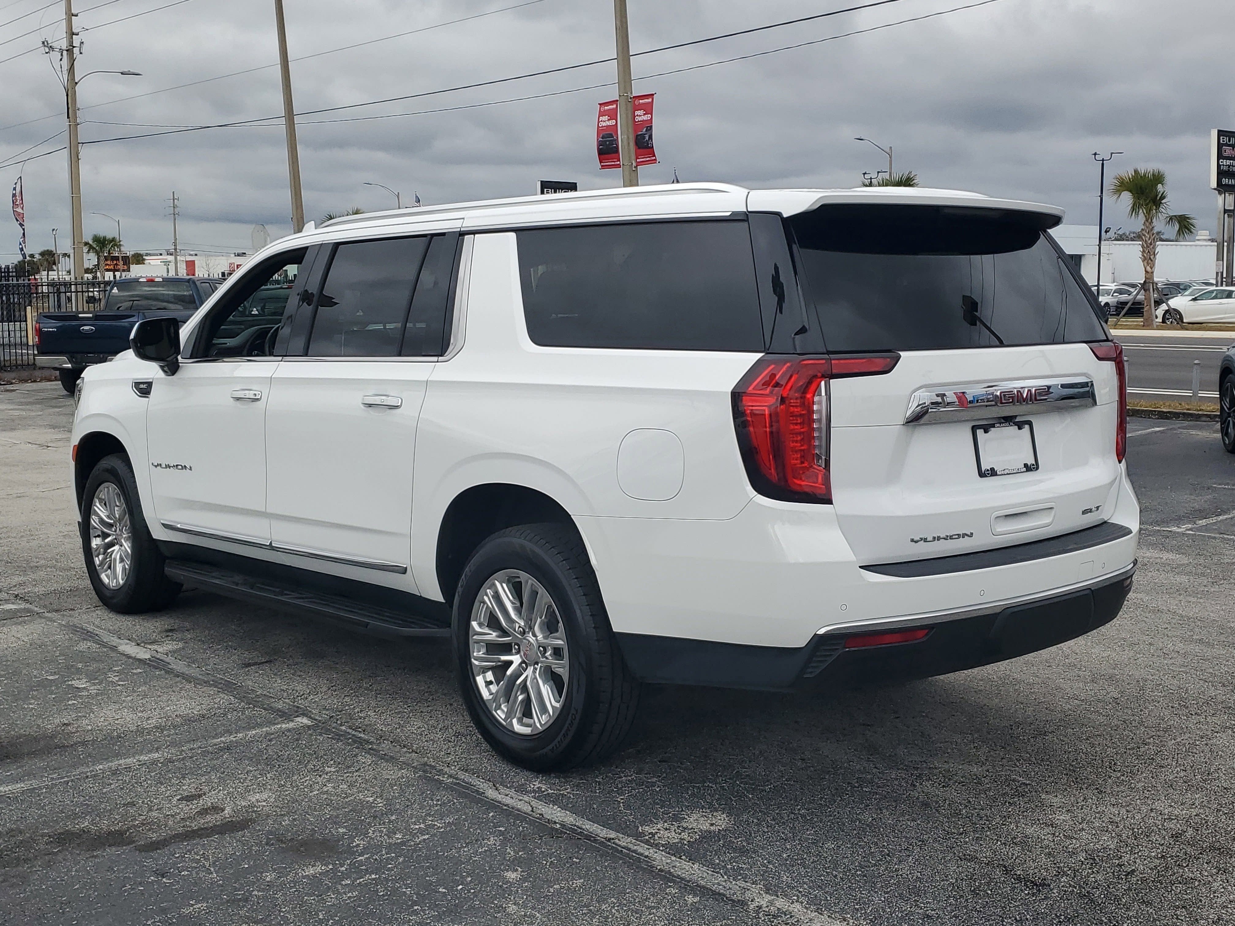 2024 GMC Yukon XL SLT