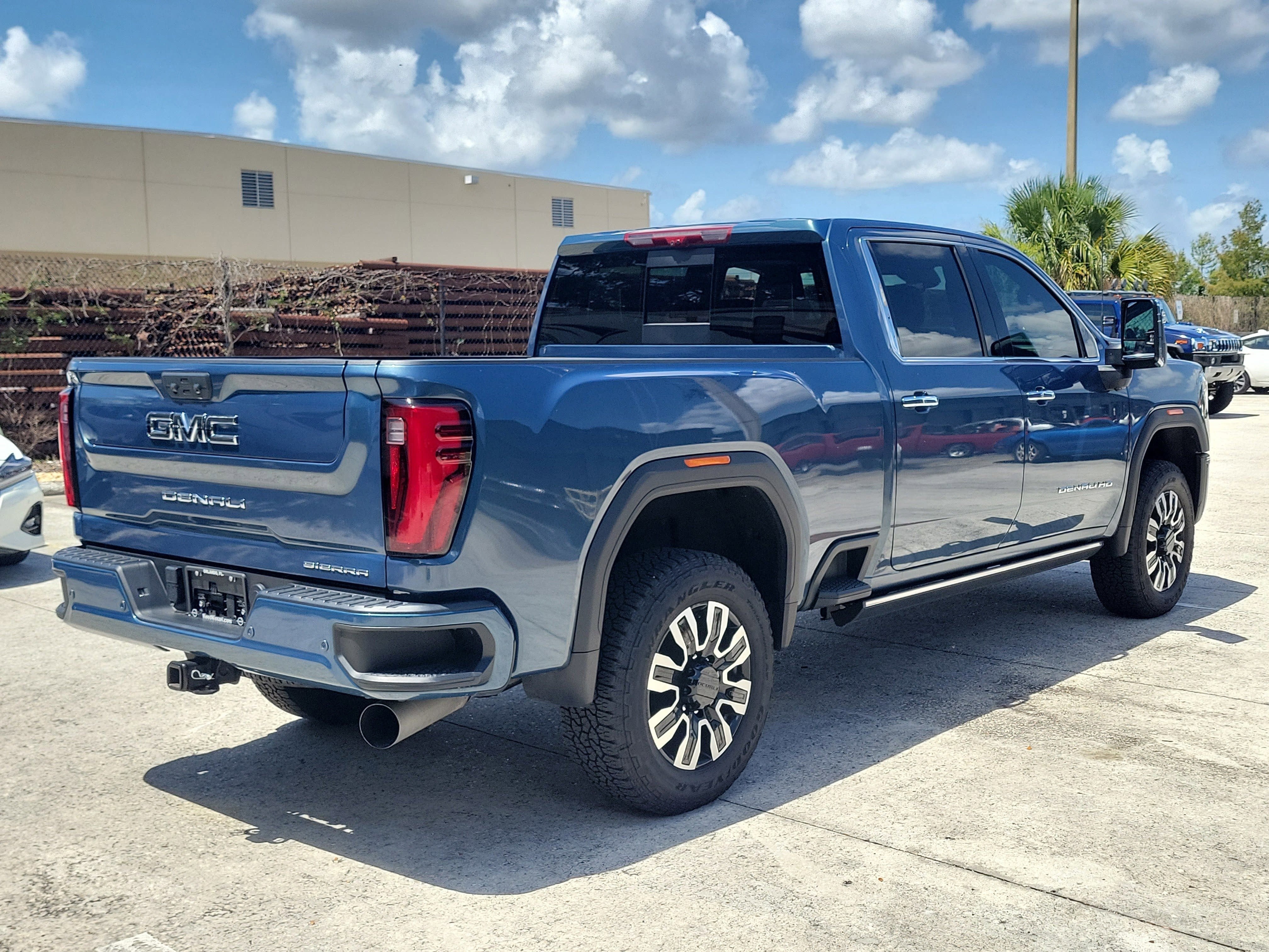 2025 GMC Sierra 2500HD Denali Ultimate