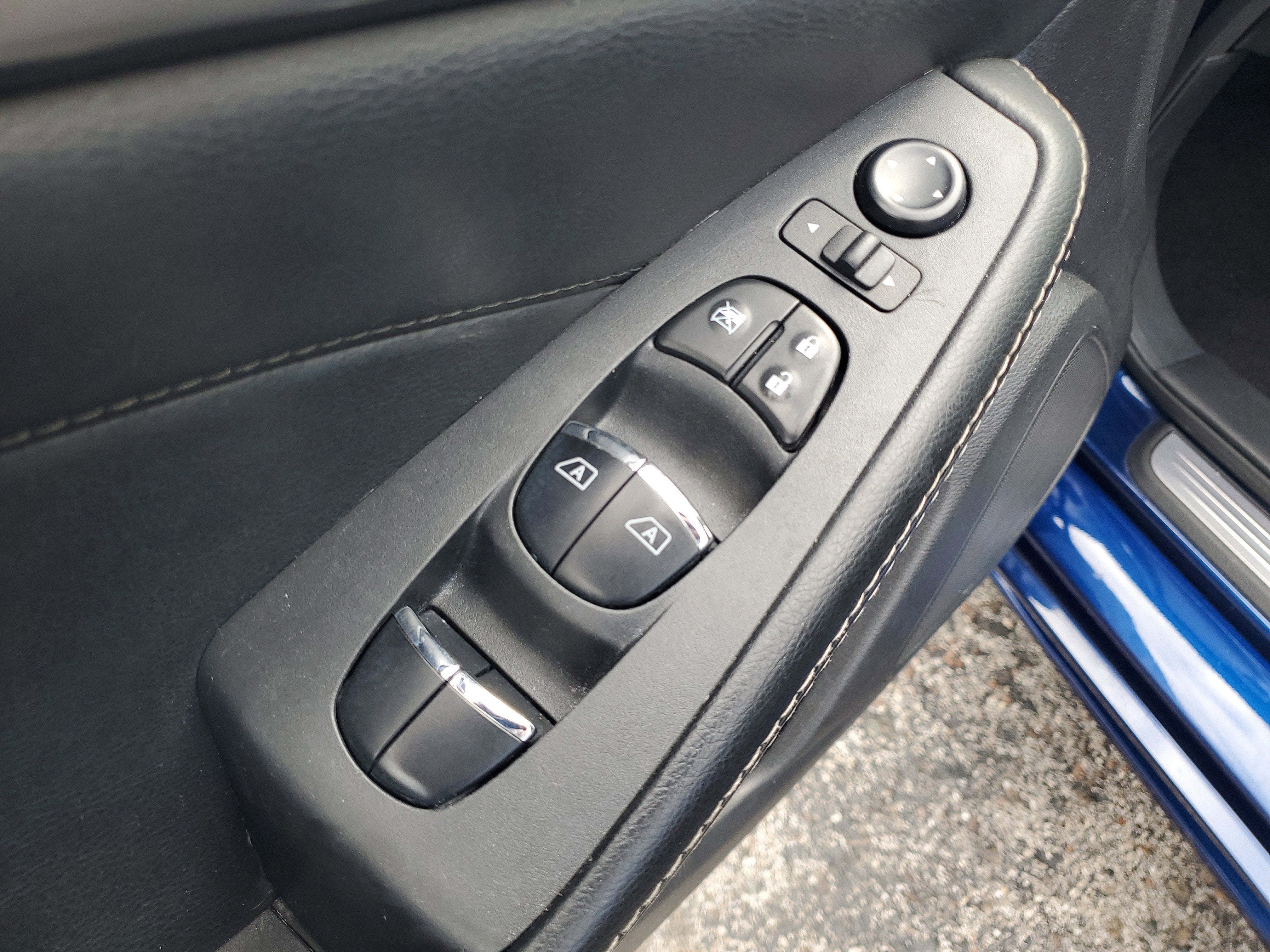 2023 Nissan Maxima SV