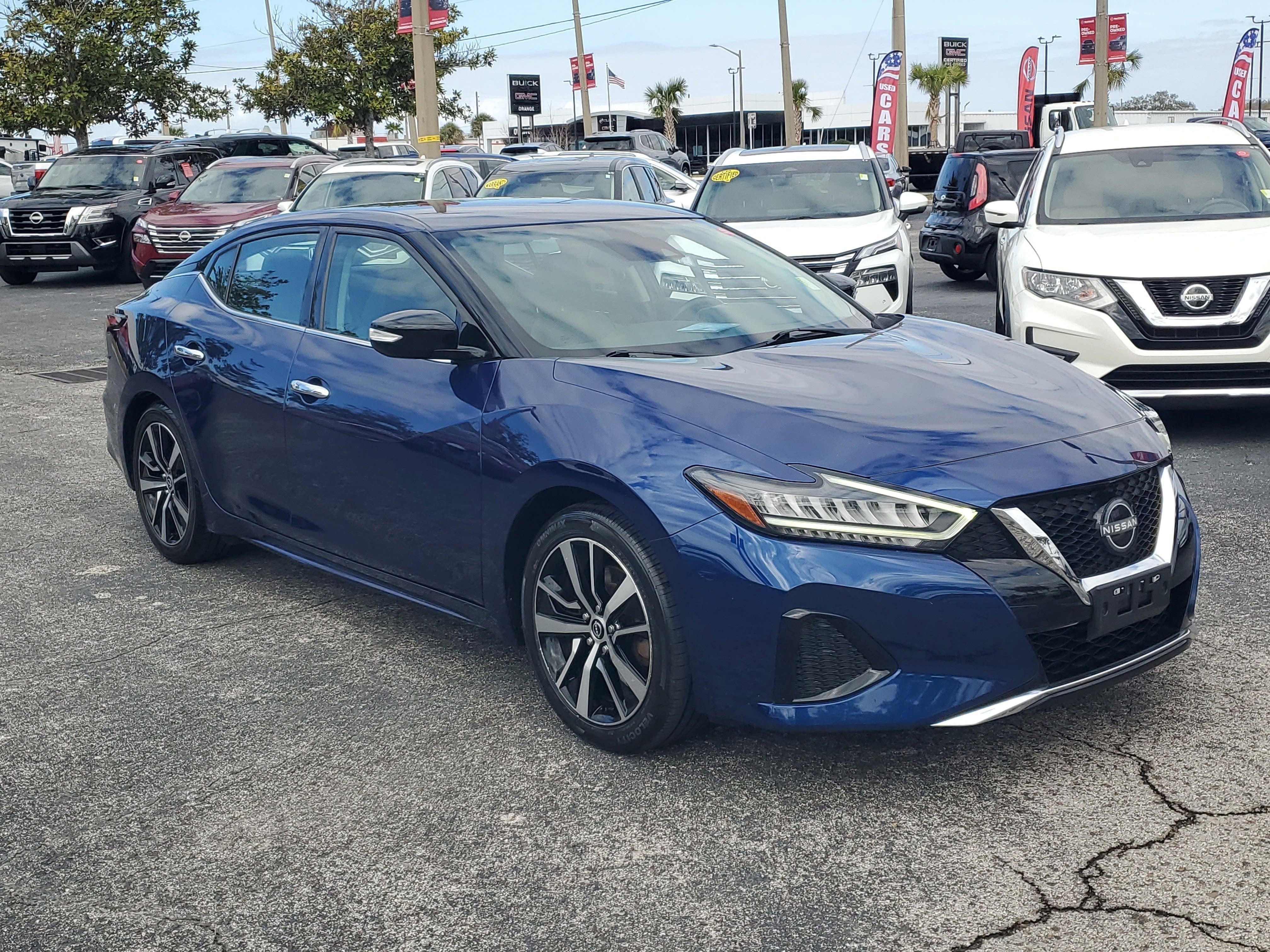 2023 Nissan Maxima SV