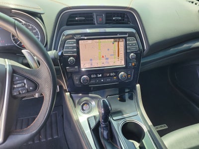 2023 Nissan Maxima SR