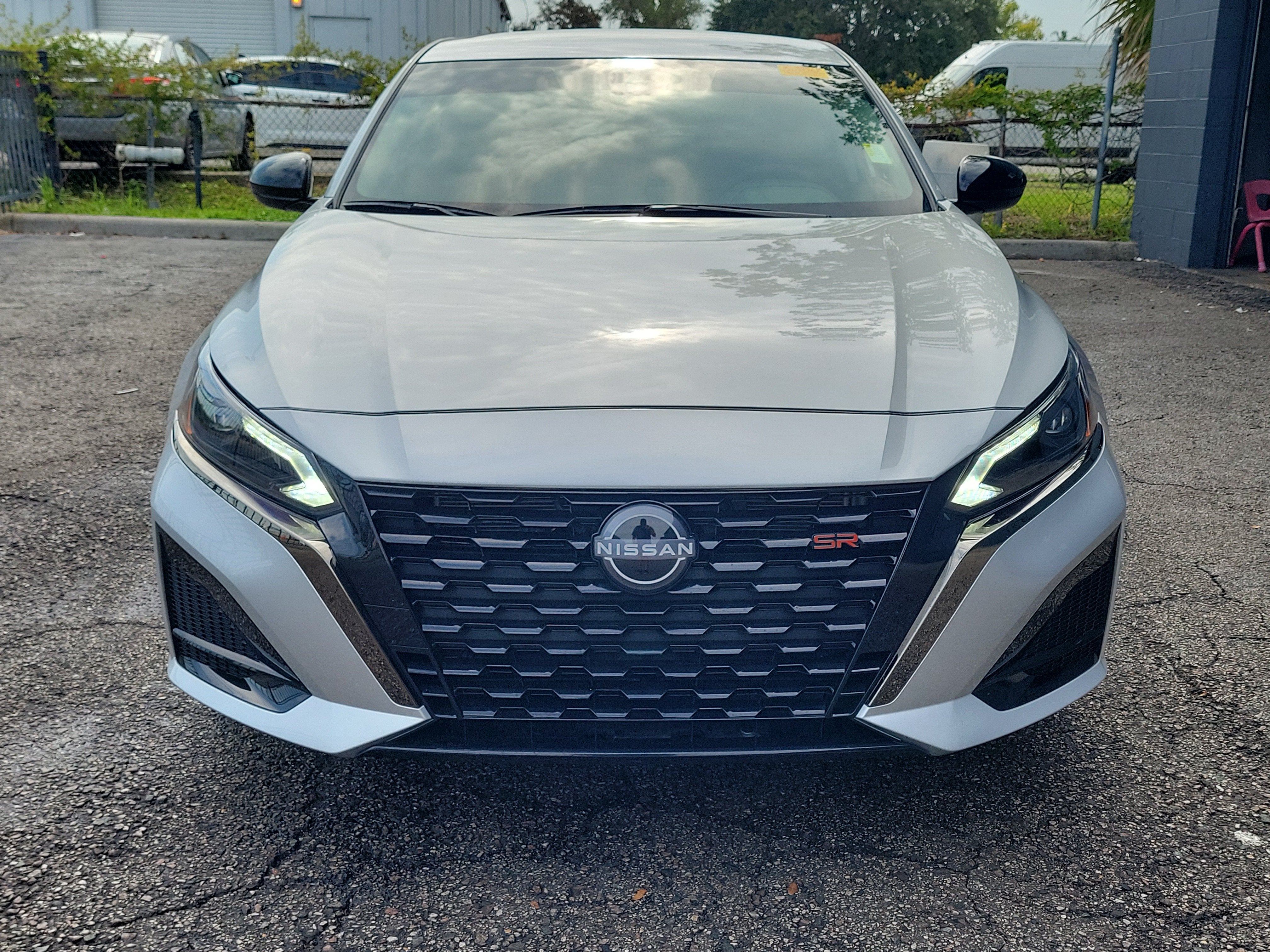 2025 Nissan Altima SR