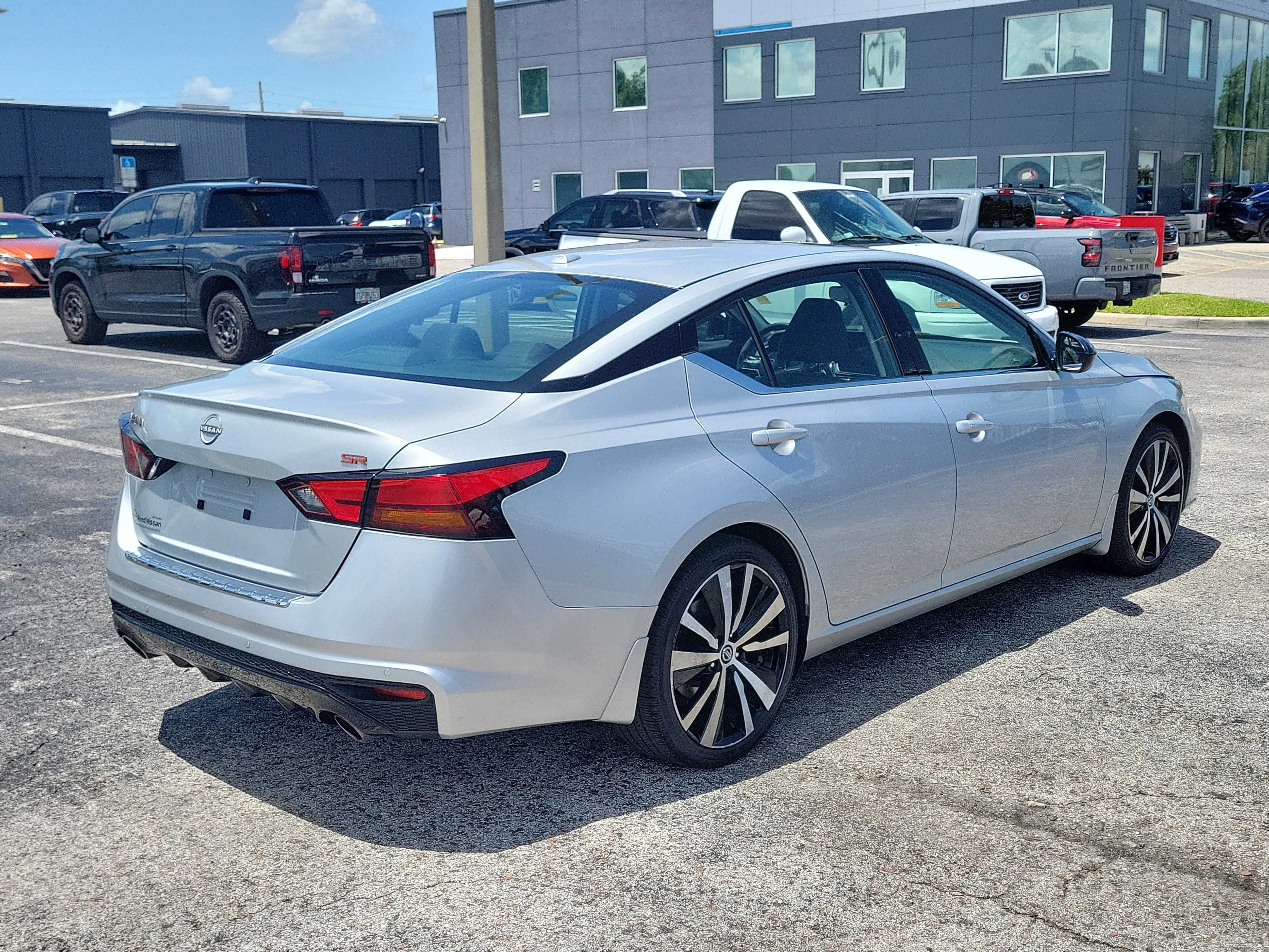 2023 Nissan Altima 2.5 SR