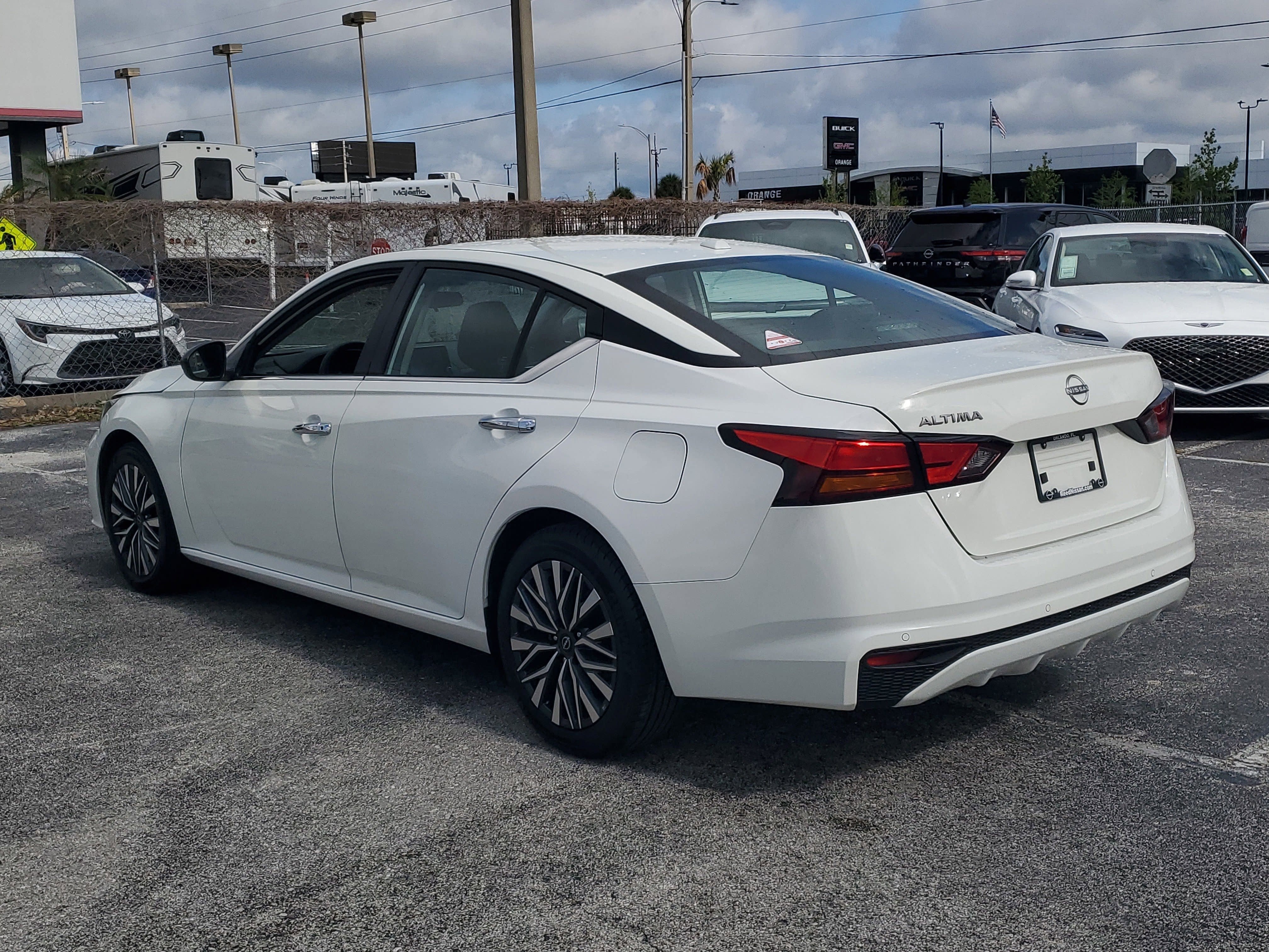 2025 Nissan Altima SV