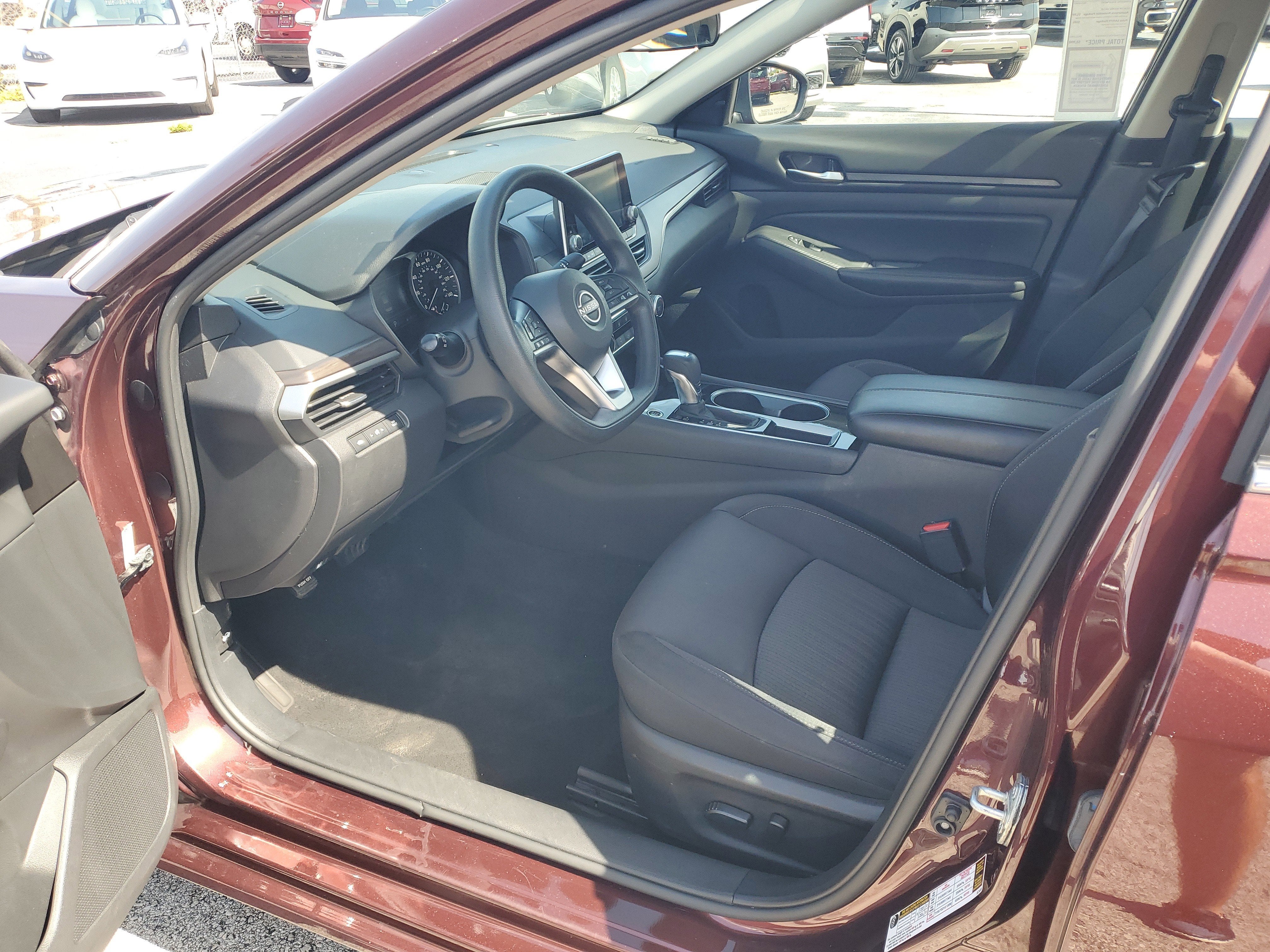 2024 Nissan Altima 2.5 SV
