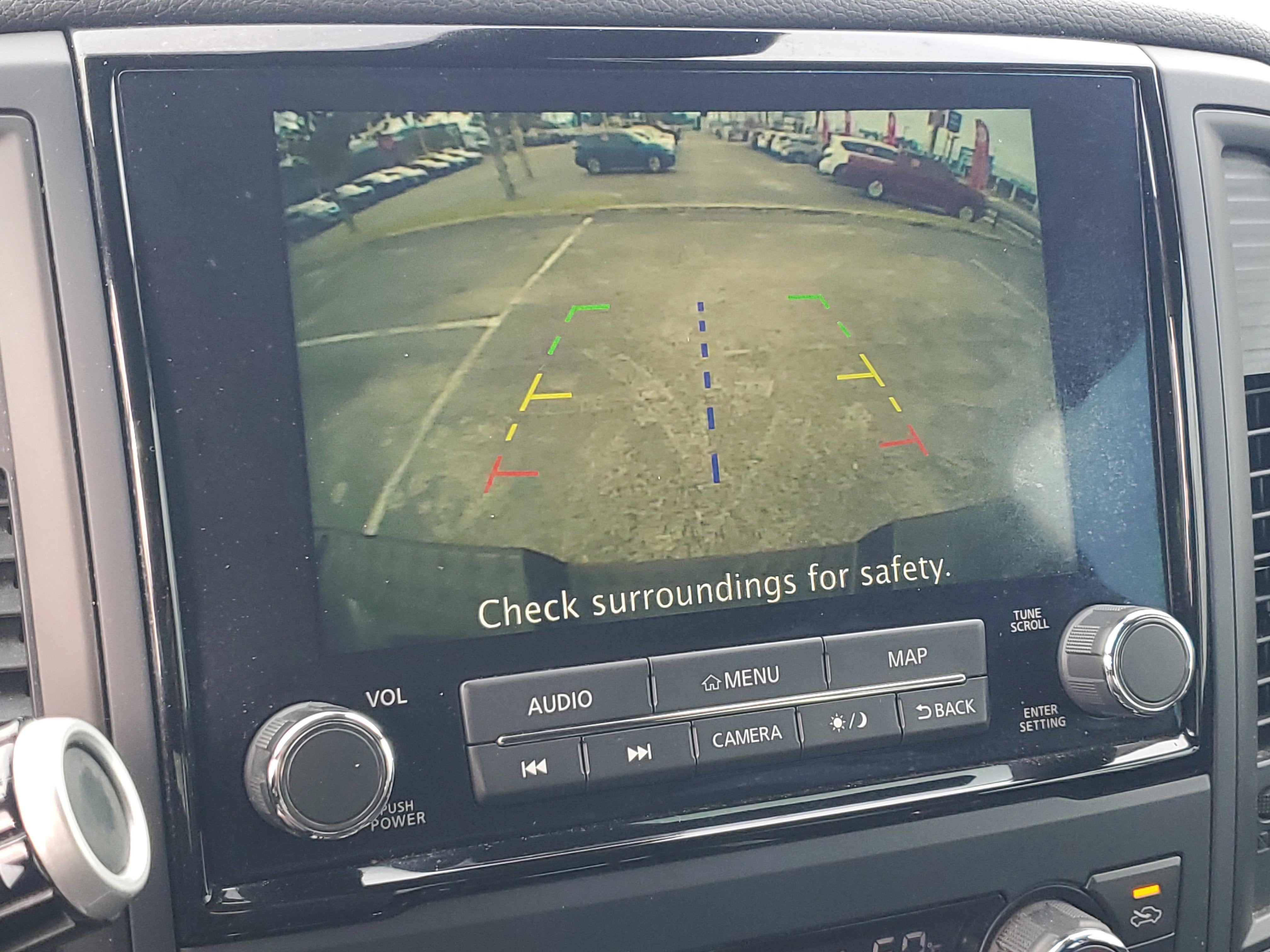 2022 Nissan Titan SV