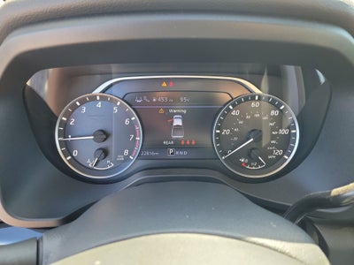 2023 Nissan Titan SV