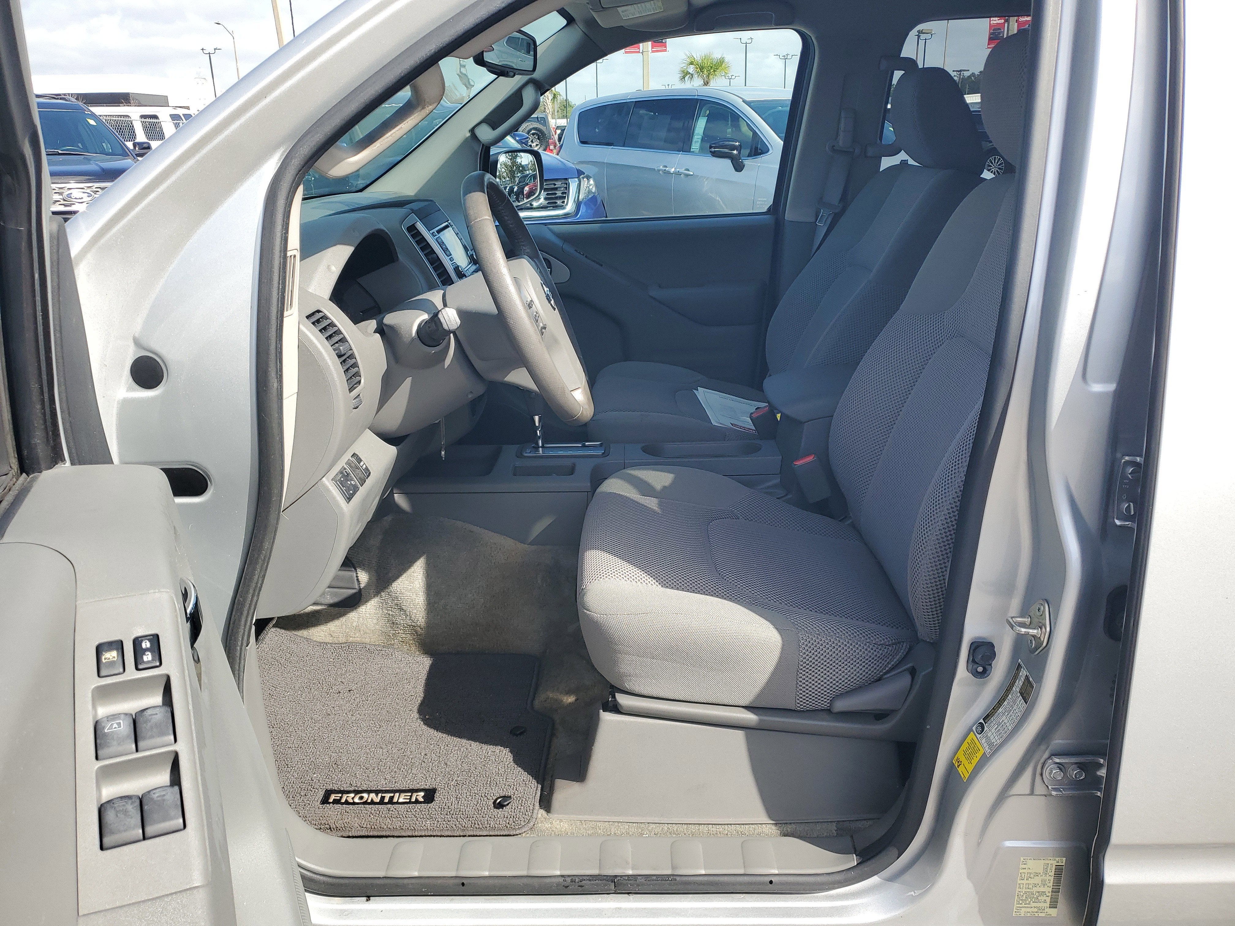 2016 Nissan Frontier SV