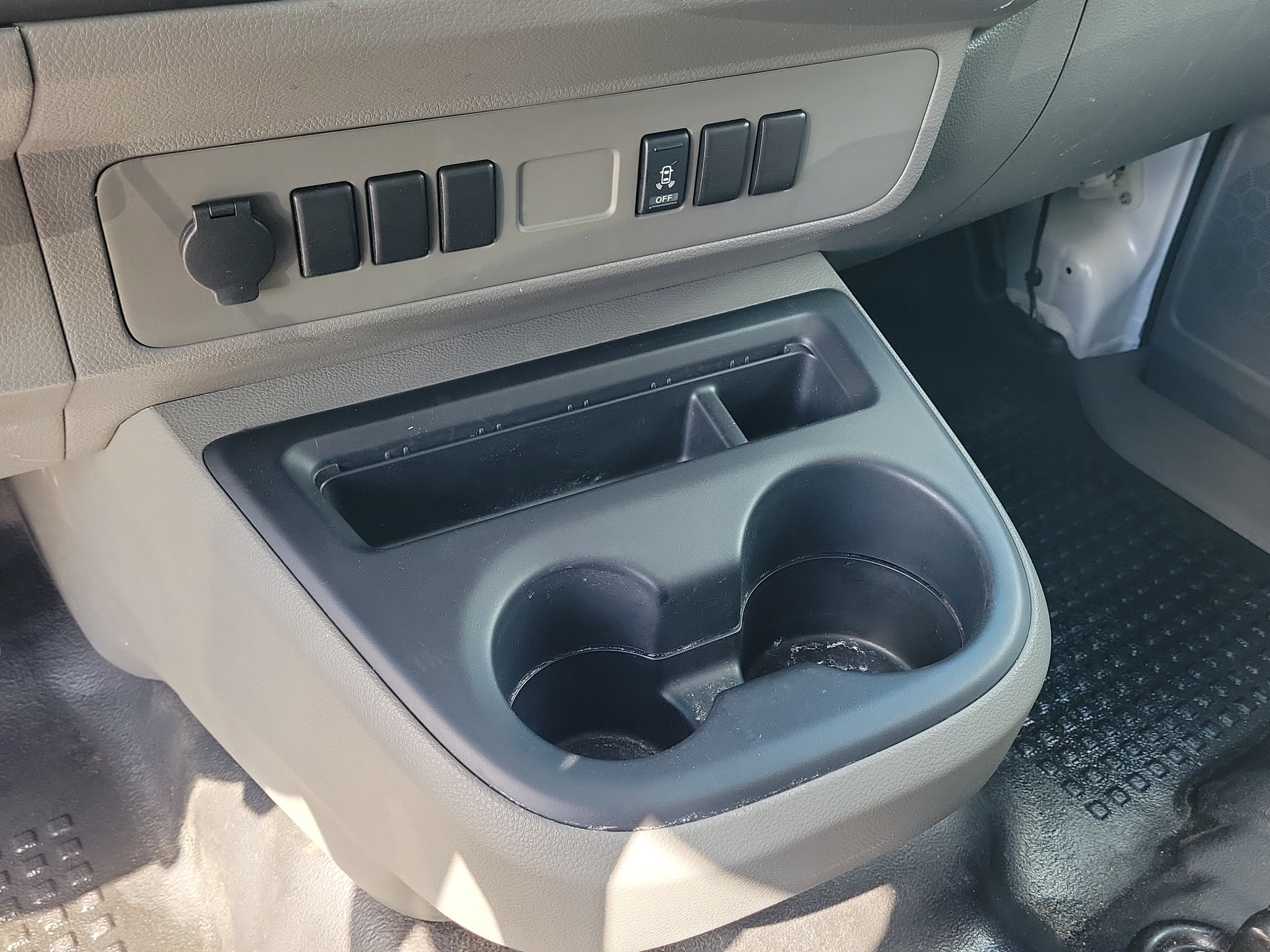 2017 Nissan NV Cargo SV