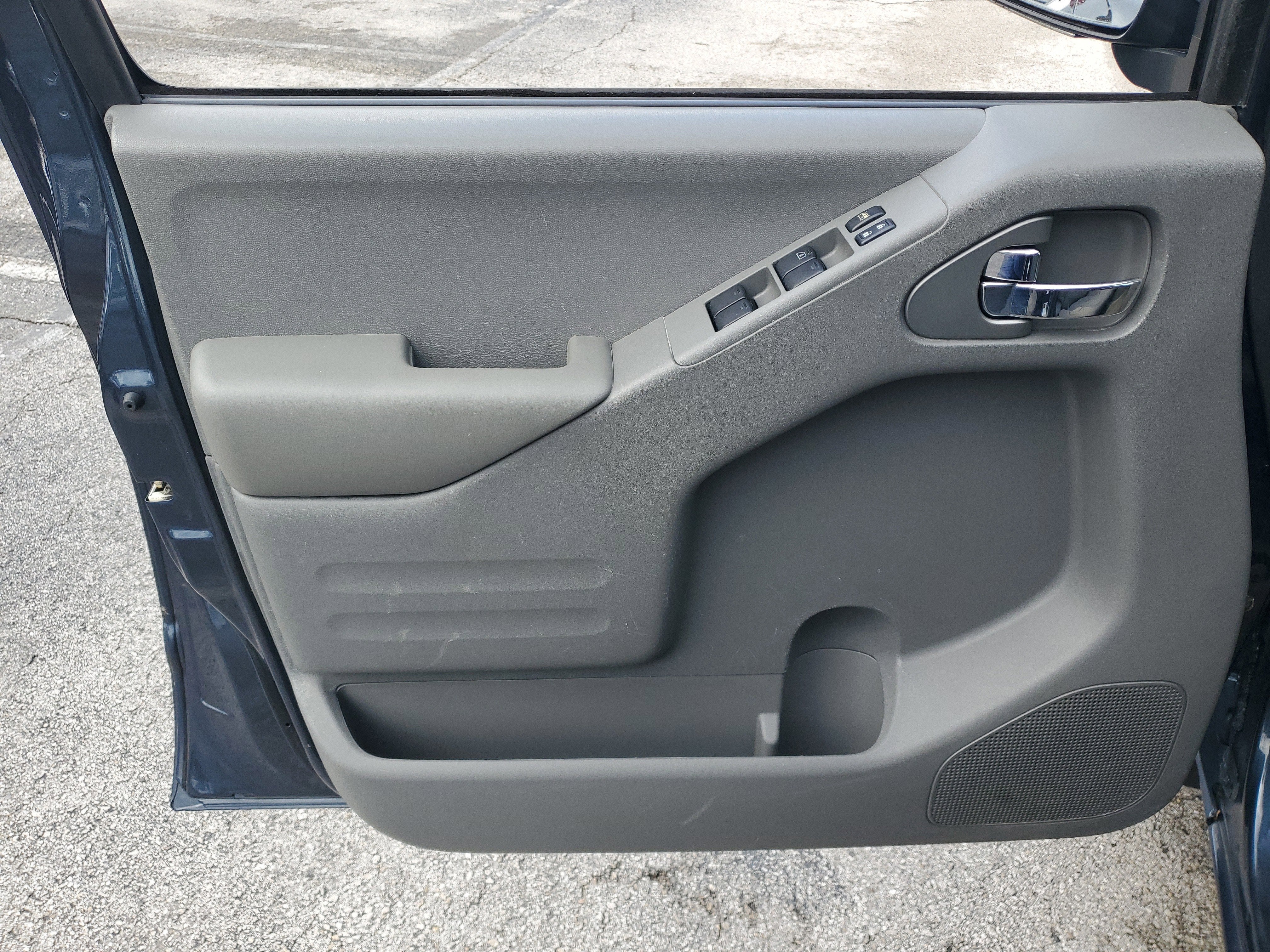 2018 Nissan Frontier SV V6