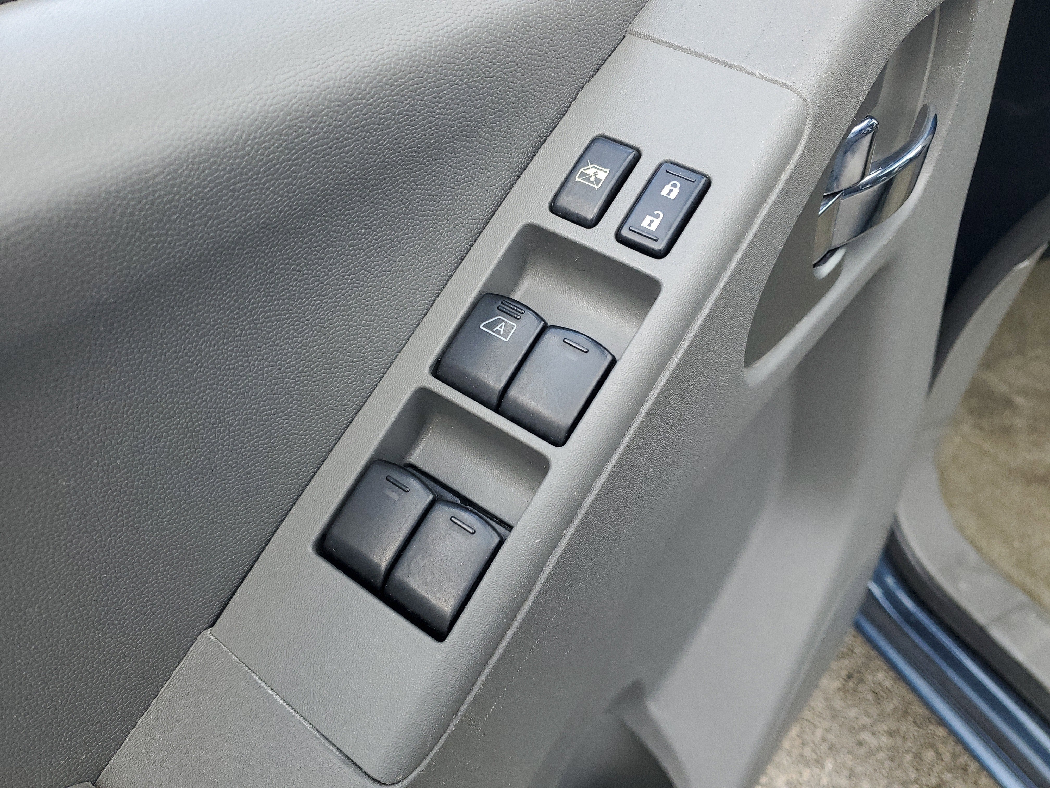 2018 Nissan Frontier SV V6