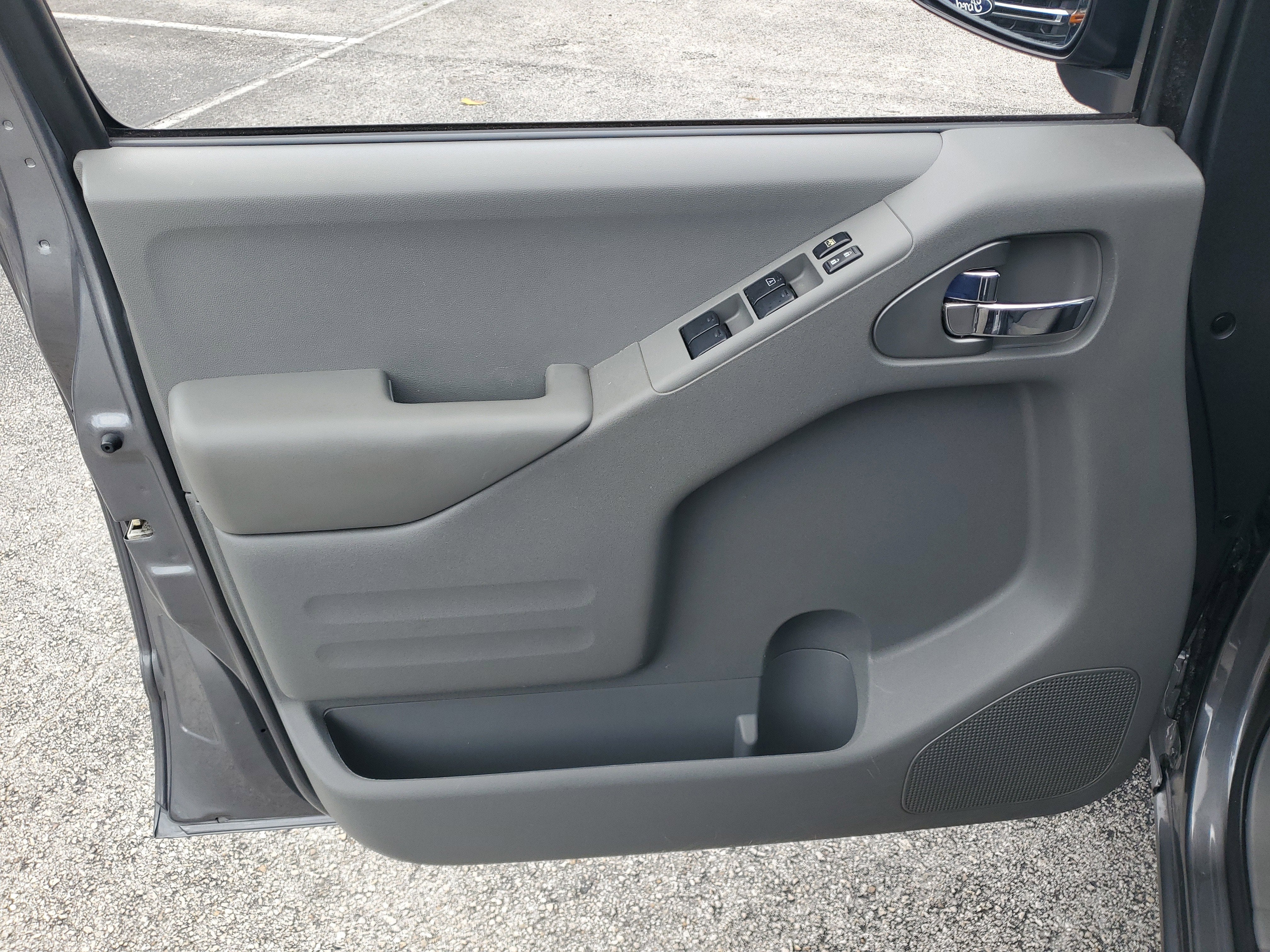 2021 Nissan Frontier SV