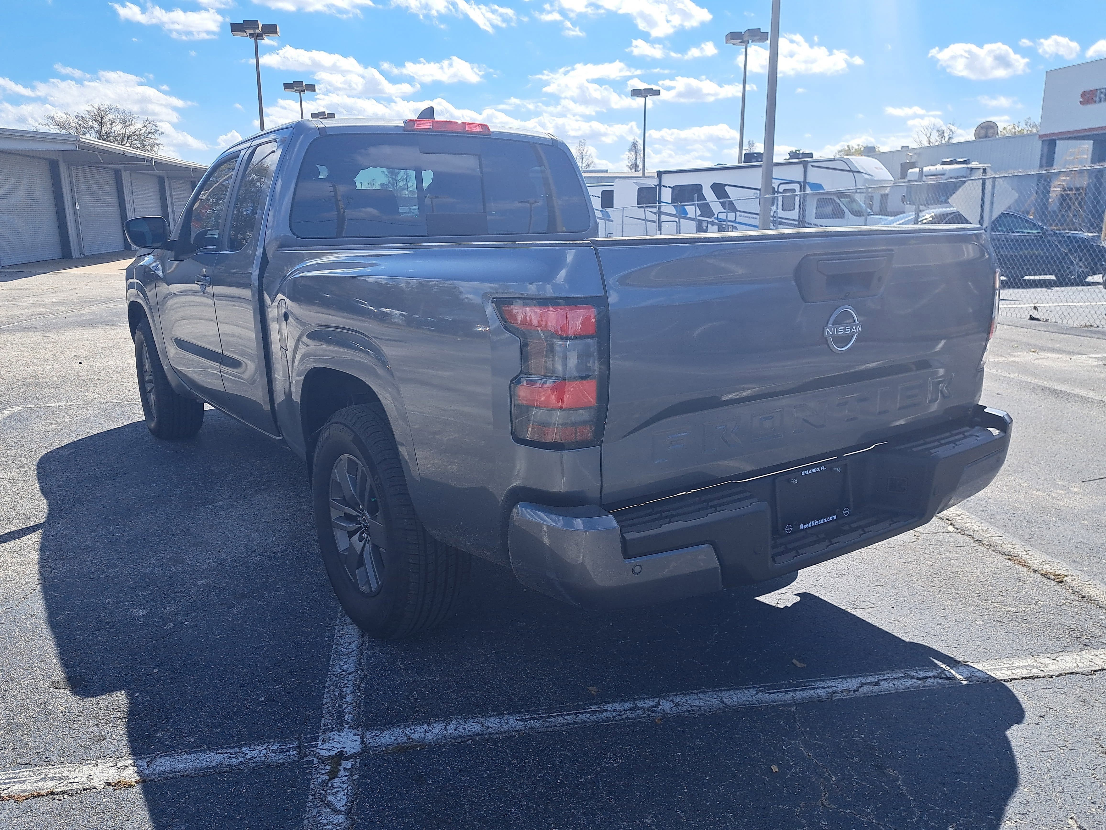 2025 Nissan Frontier SV