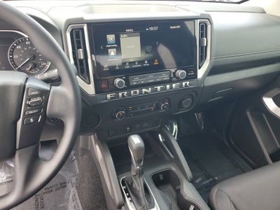 2025 Nissan Frontier SV