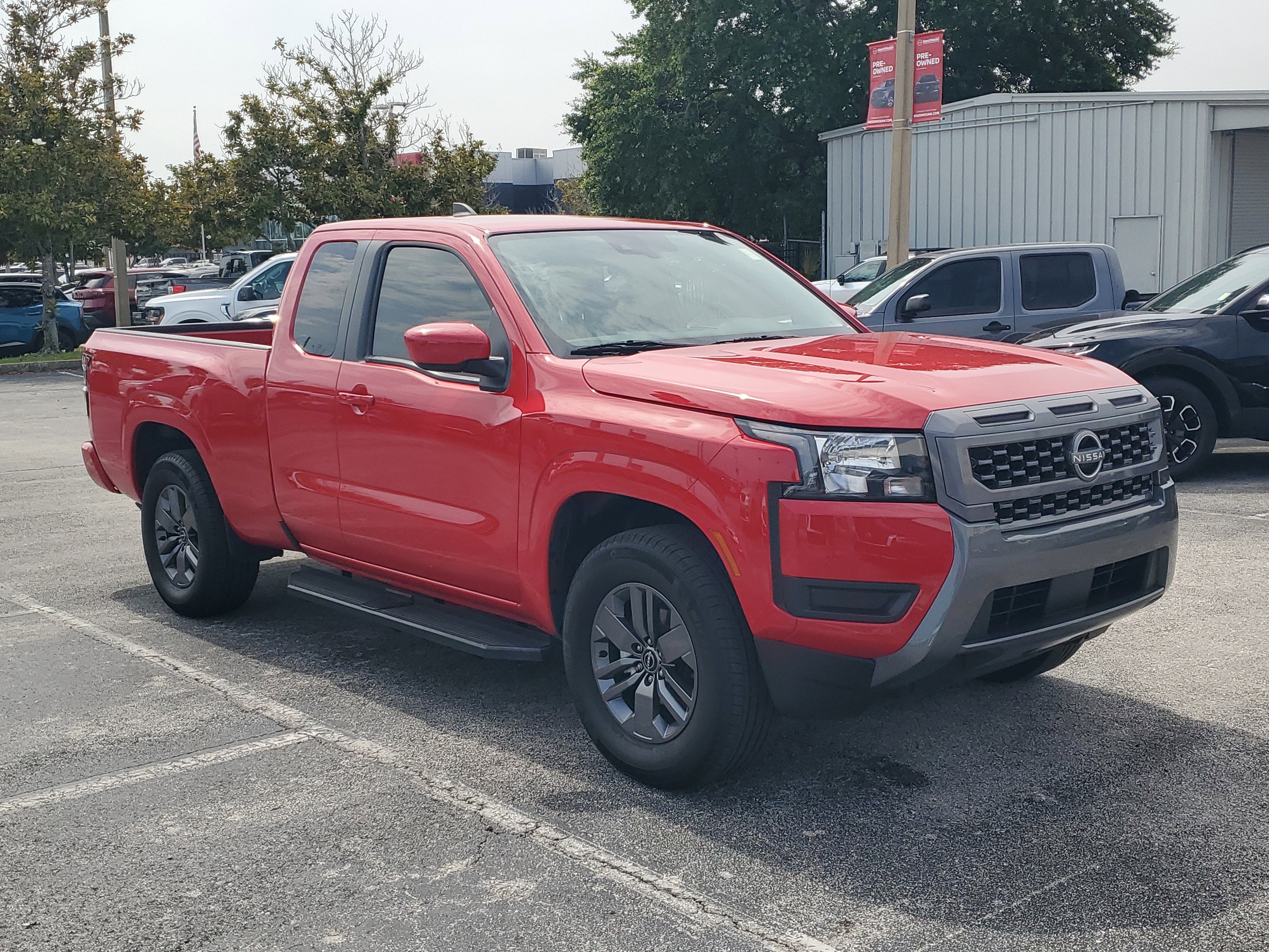 2025 Nissan Frontier SV
