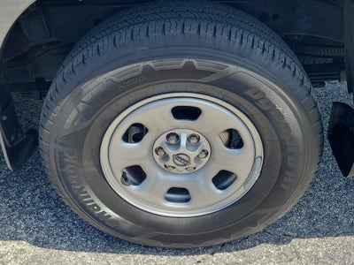 2022 Nissan Frontier S
