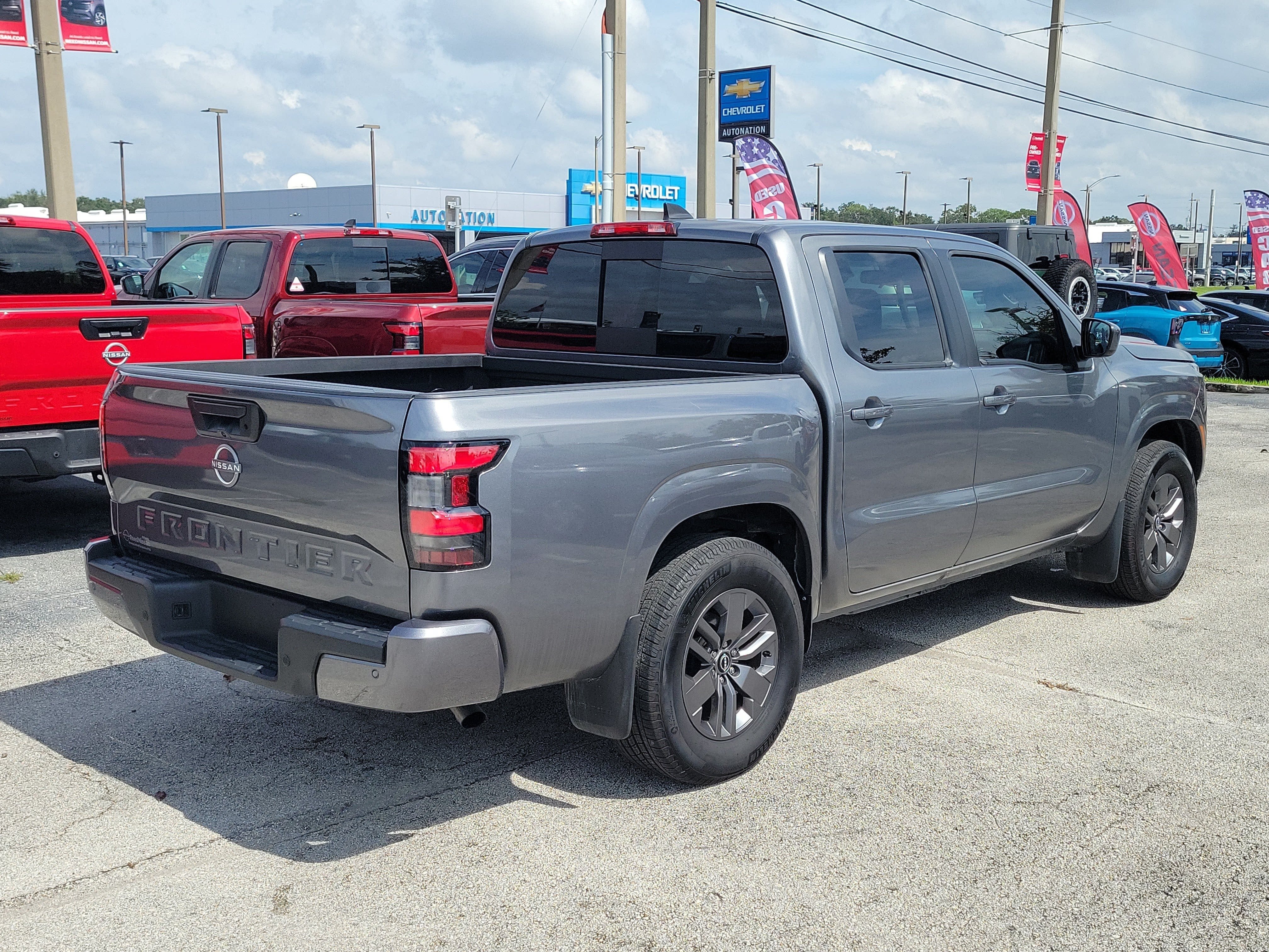 2025 Nissan Frontier SV