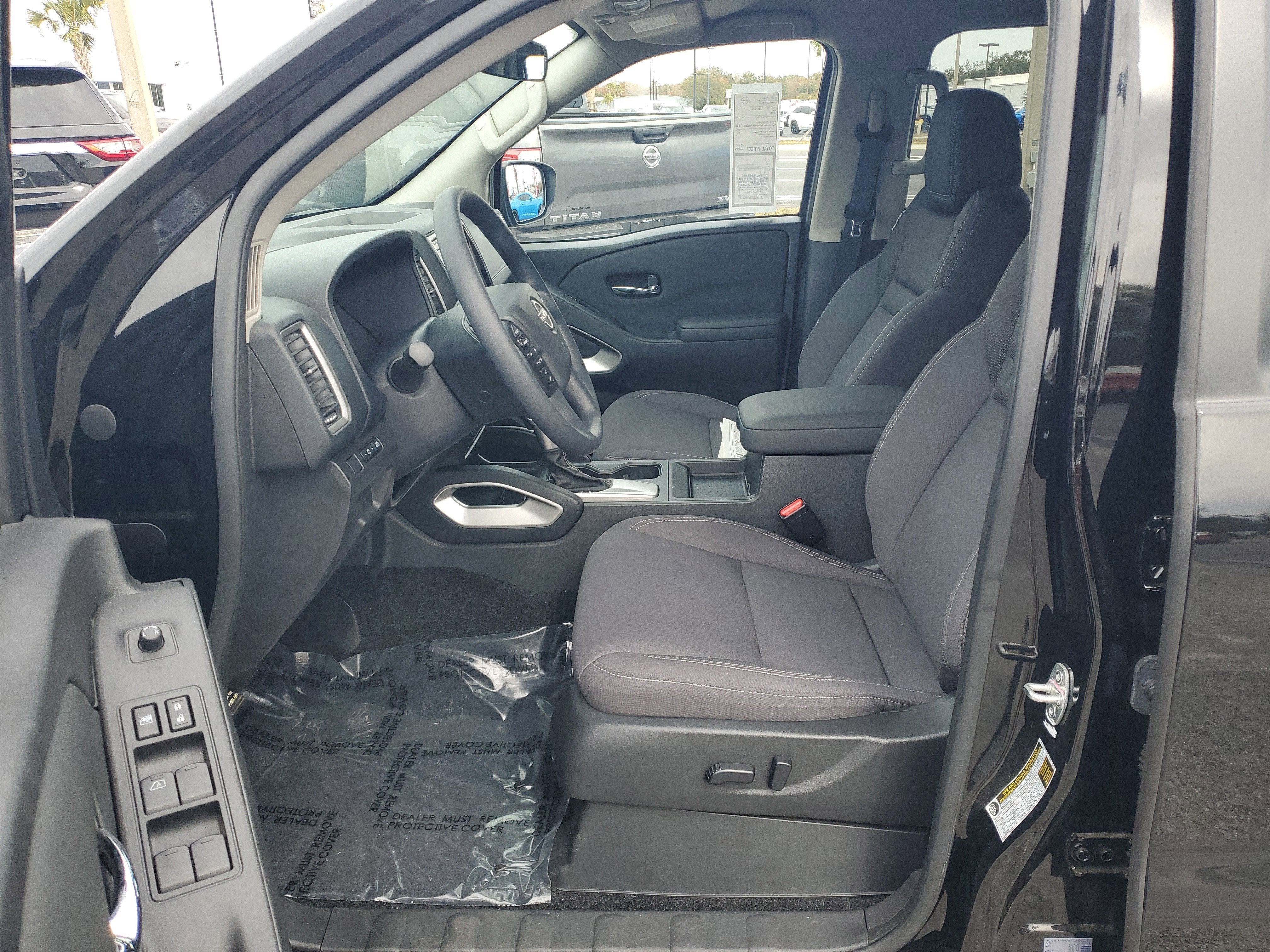 2024 Nissan Frontier SV