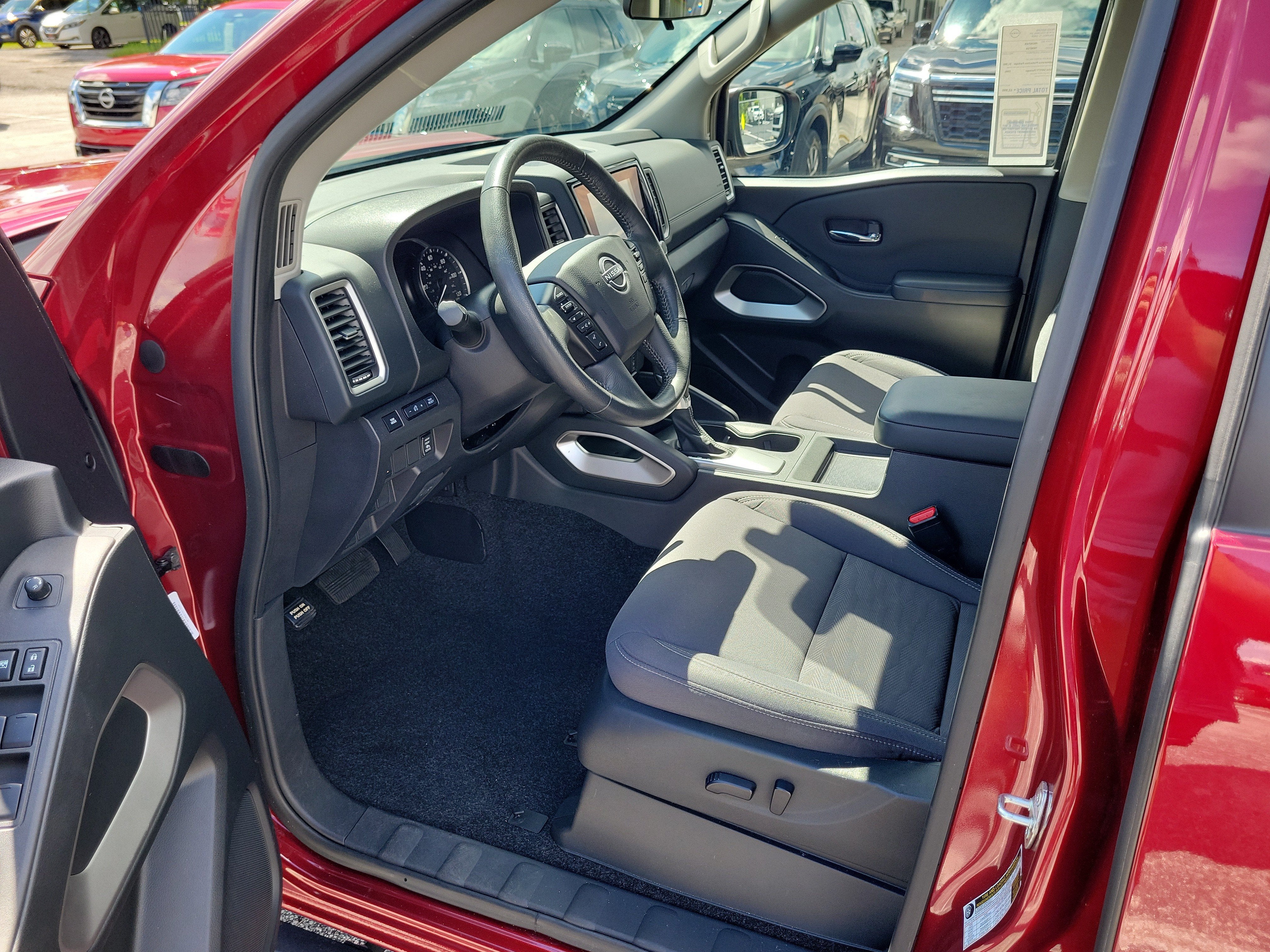 2024 Nissan Frontier SV