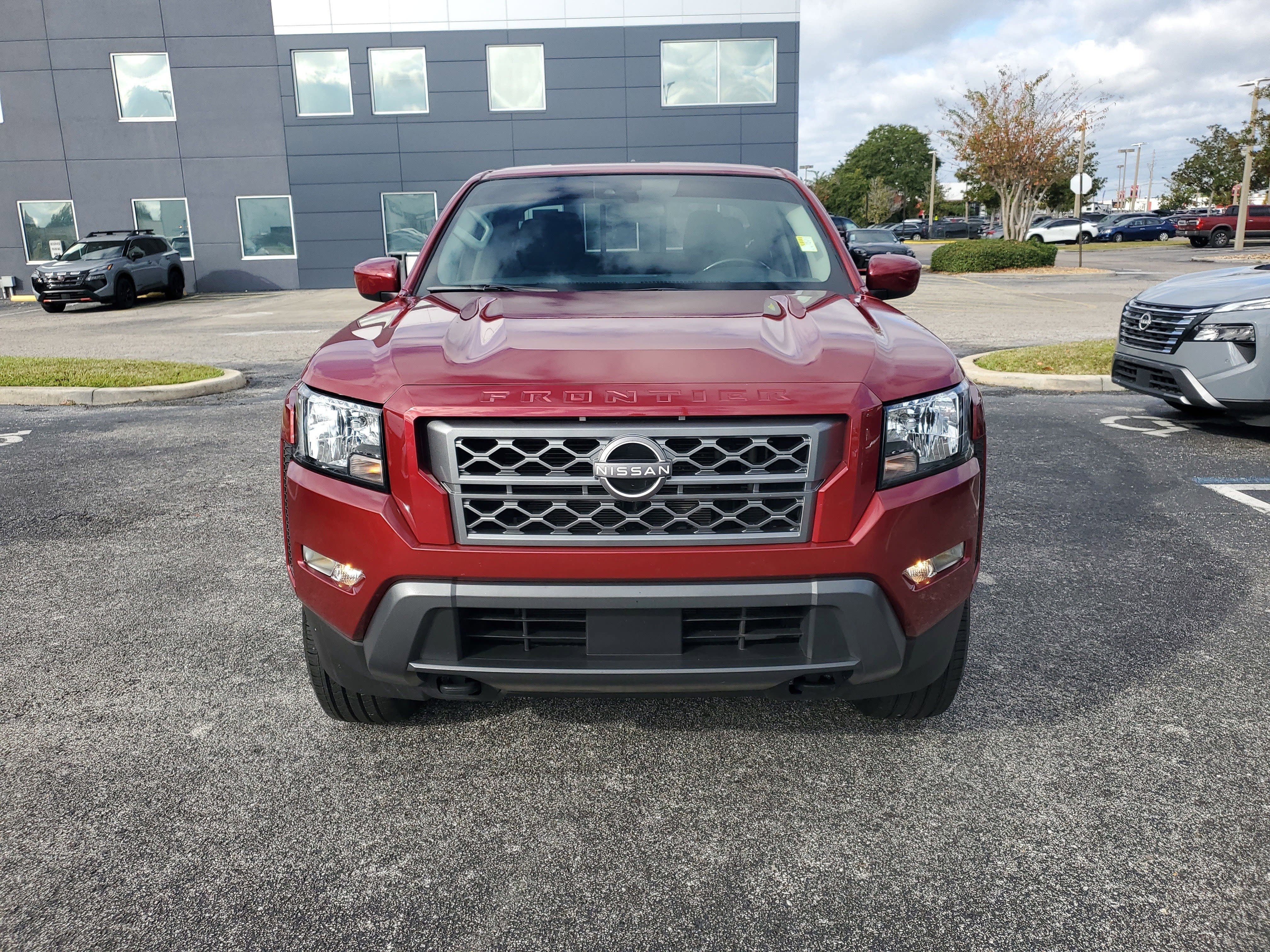 2022 Nissan Frontier SV