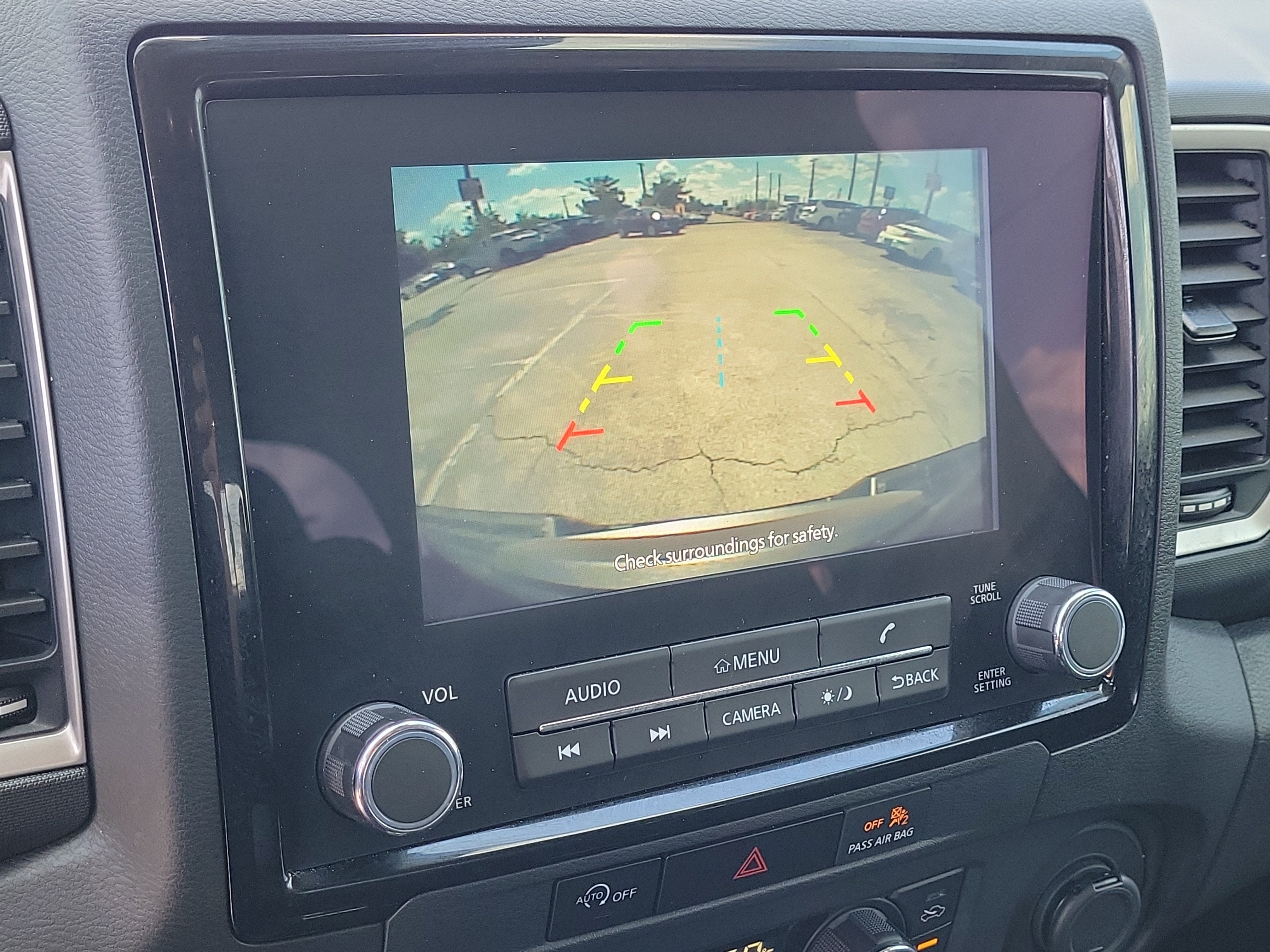 2024 Nissan Frontier SL