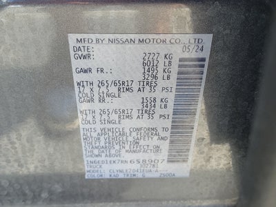 2024 Nissan Frontier SL