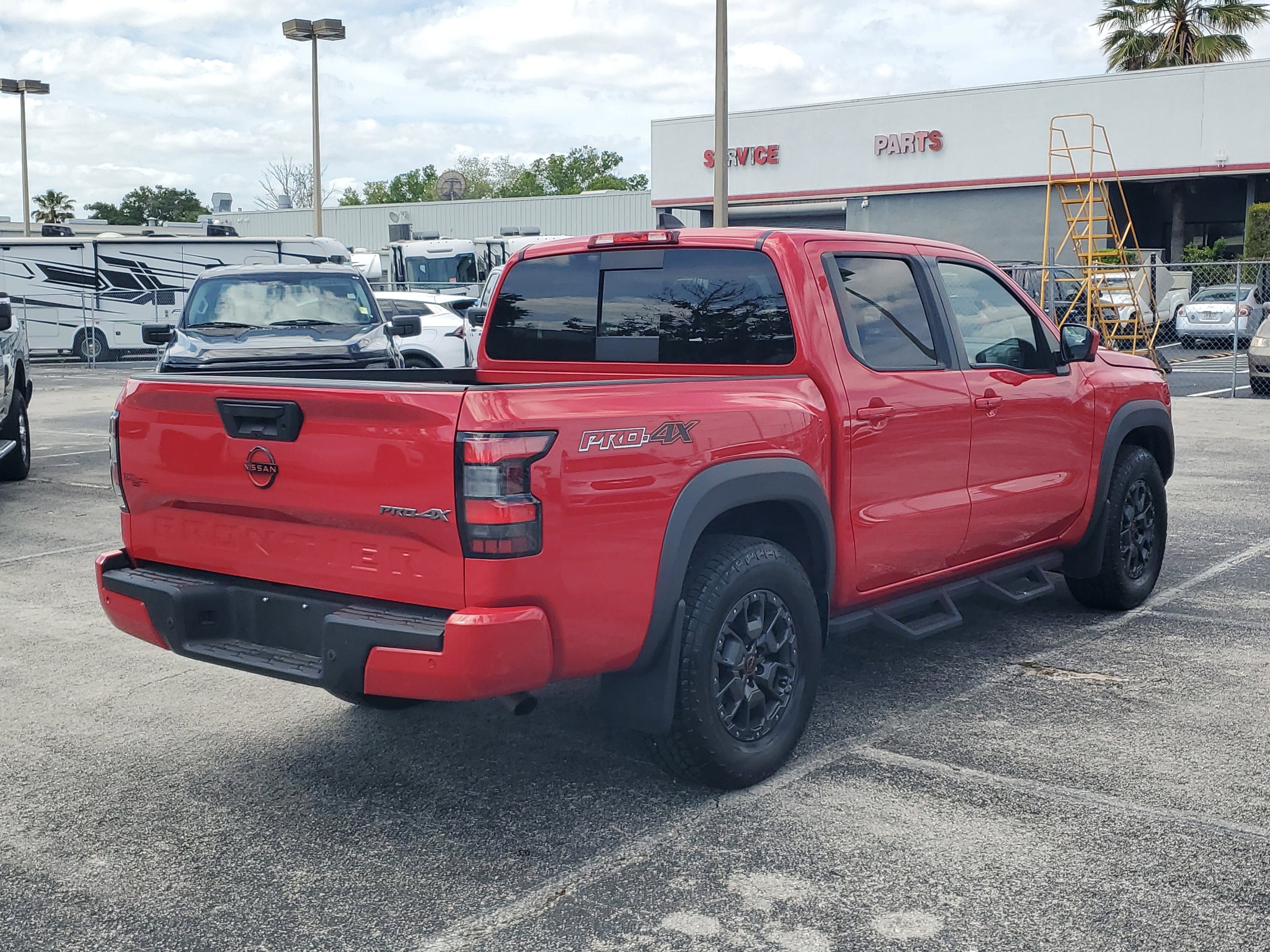 2023 Nissan Frontier PRO-4X