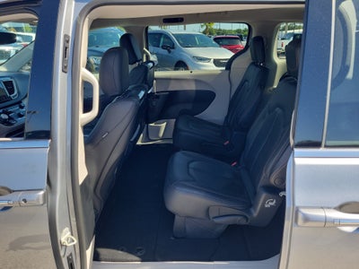 2020 Chrysler Pacifica Touring L Plus
