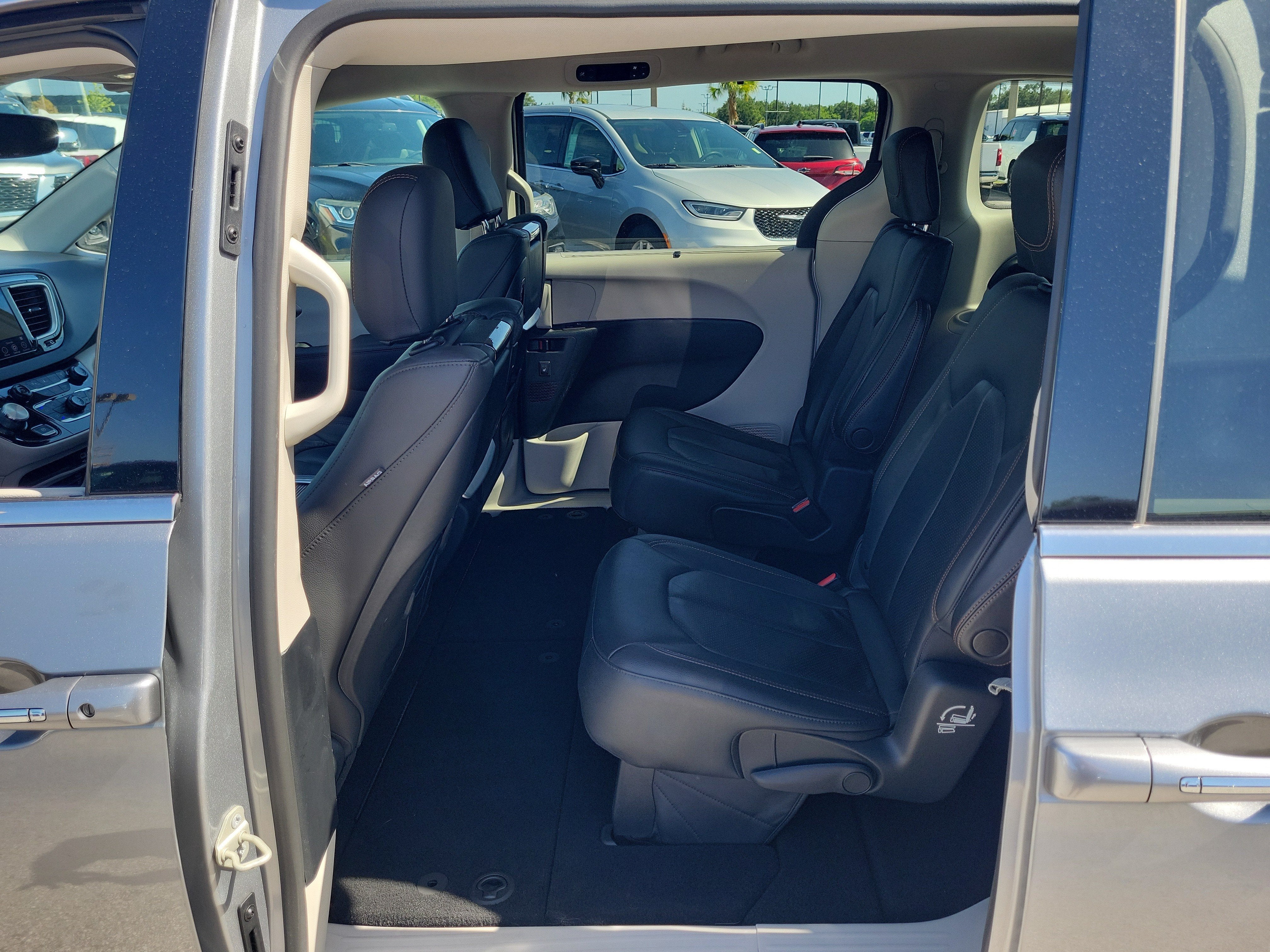 2020 Chrysler Pacifica Touring L Plus
