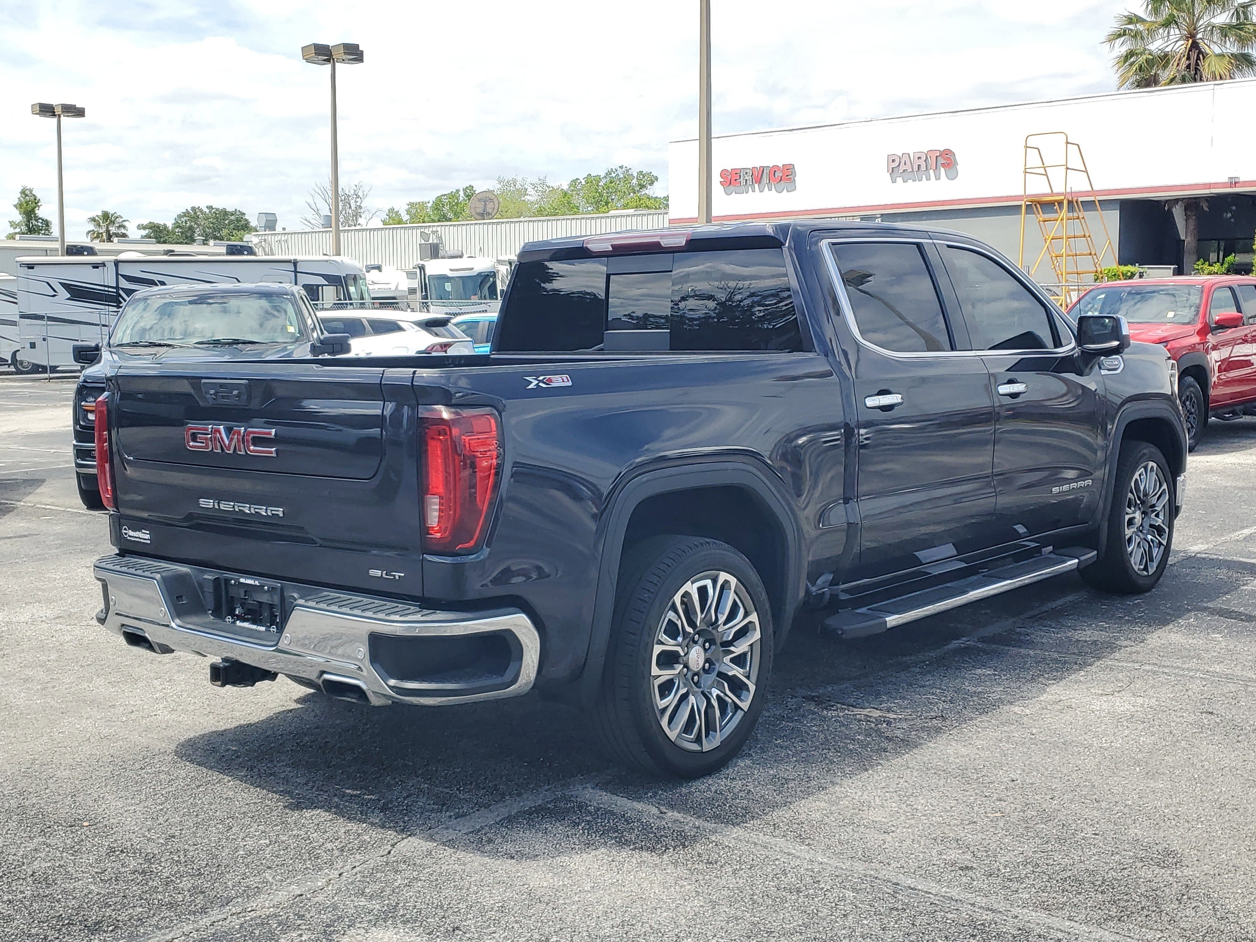 2023 GMC Sierra 1500 SLT