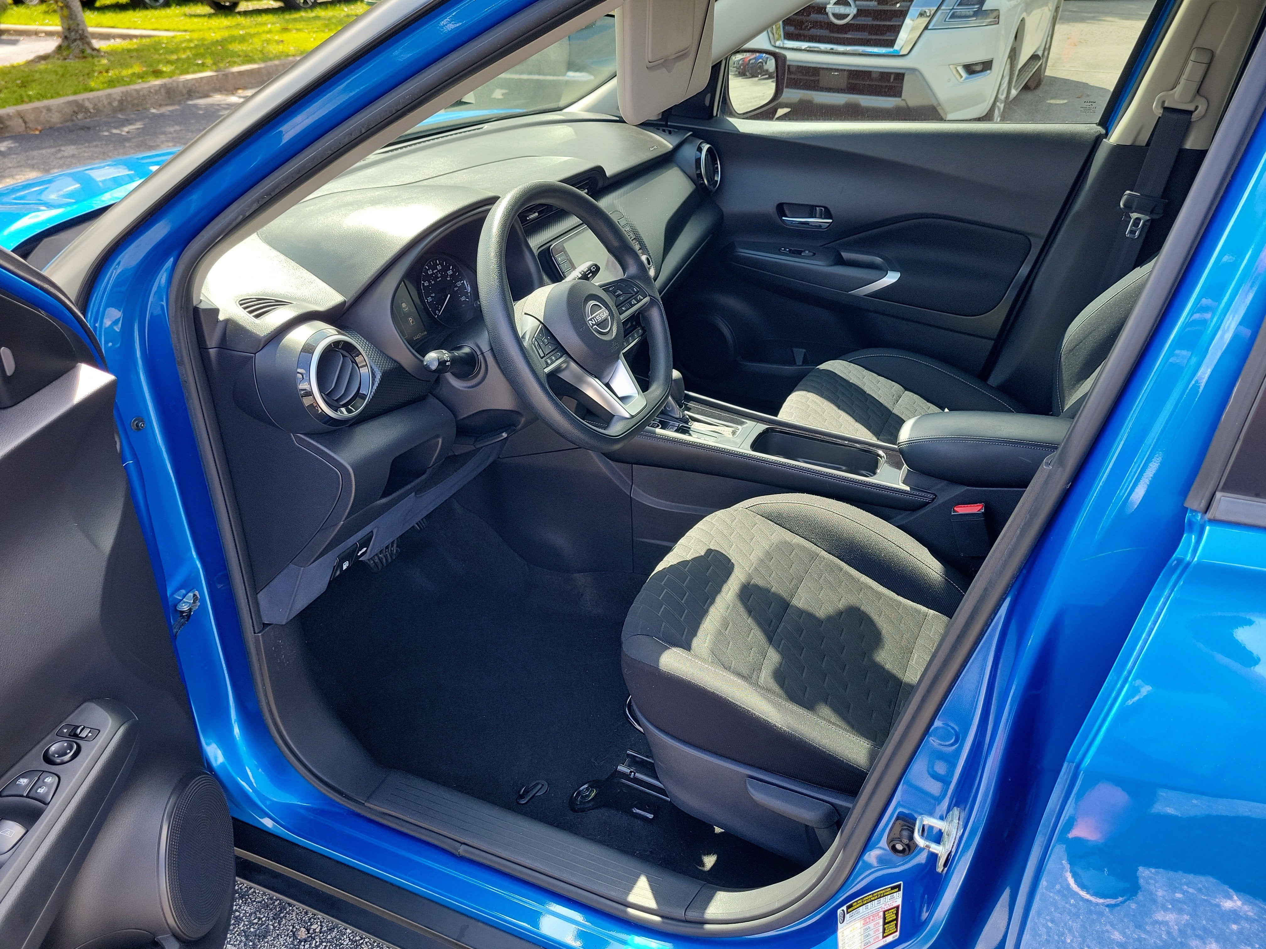 2022 Nissan Kicks SV