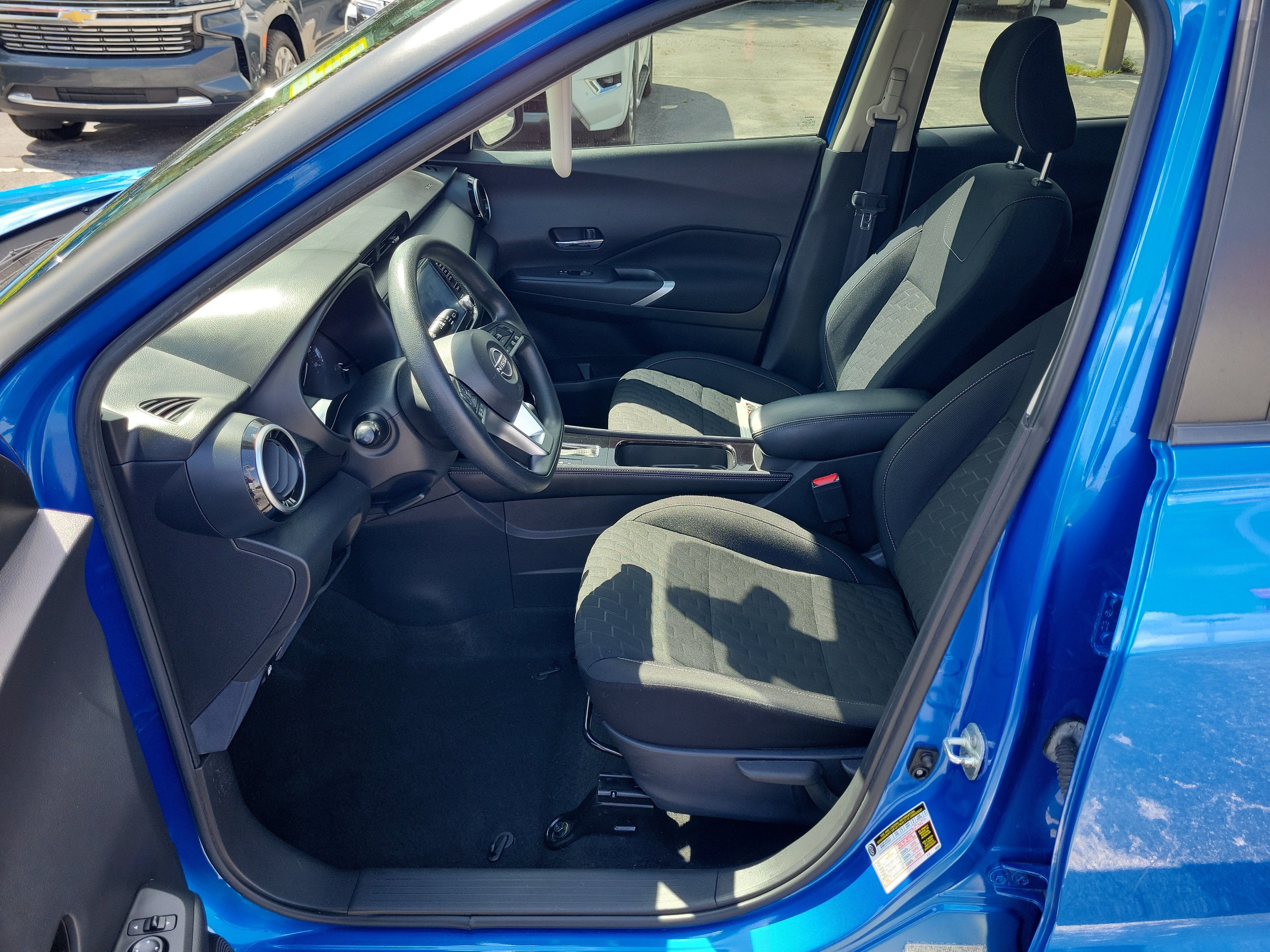 2022 Nissan Kicks SV
