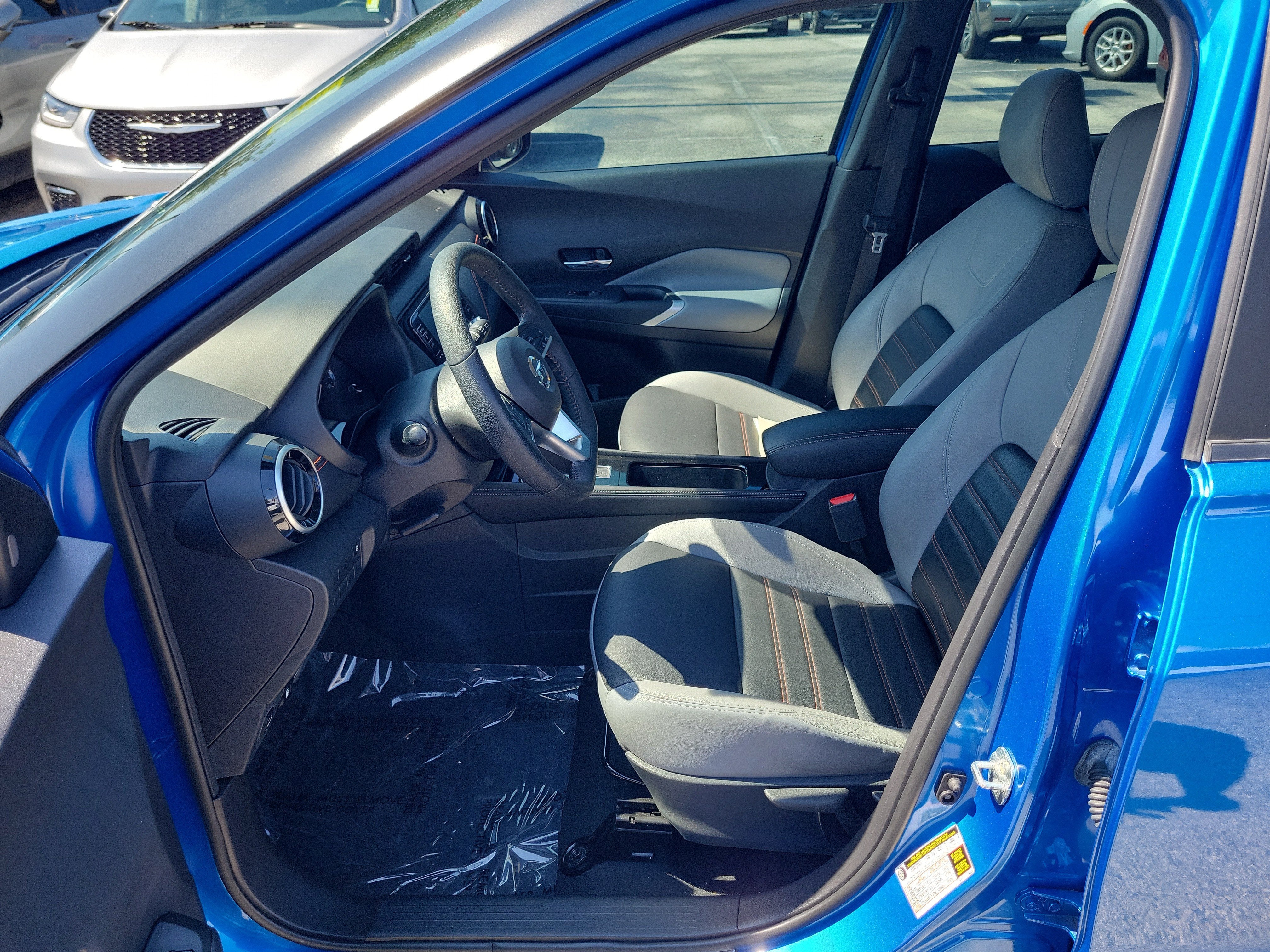 2021 Nissan Kicks SR