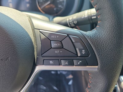 2021 Nissan Kicks SR