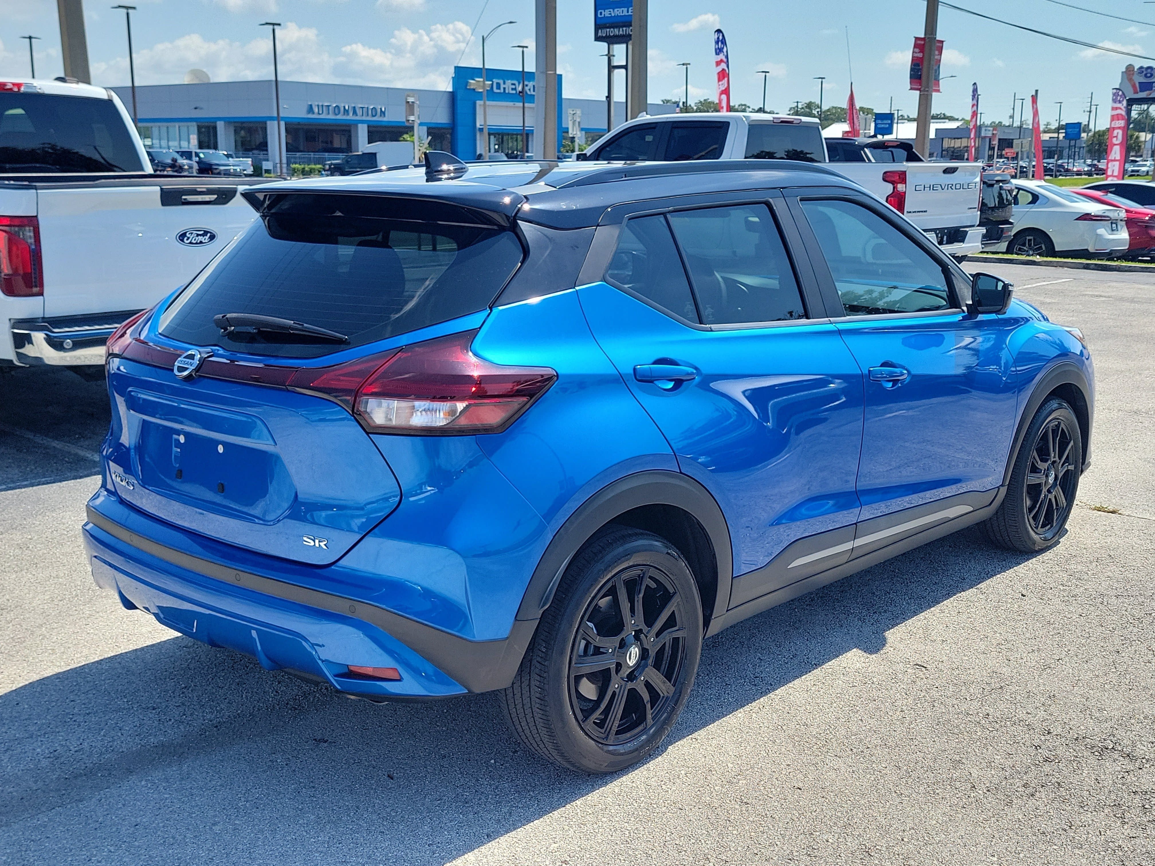 2021 Nissan Kicks SR
