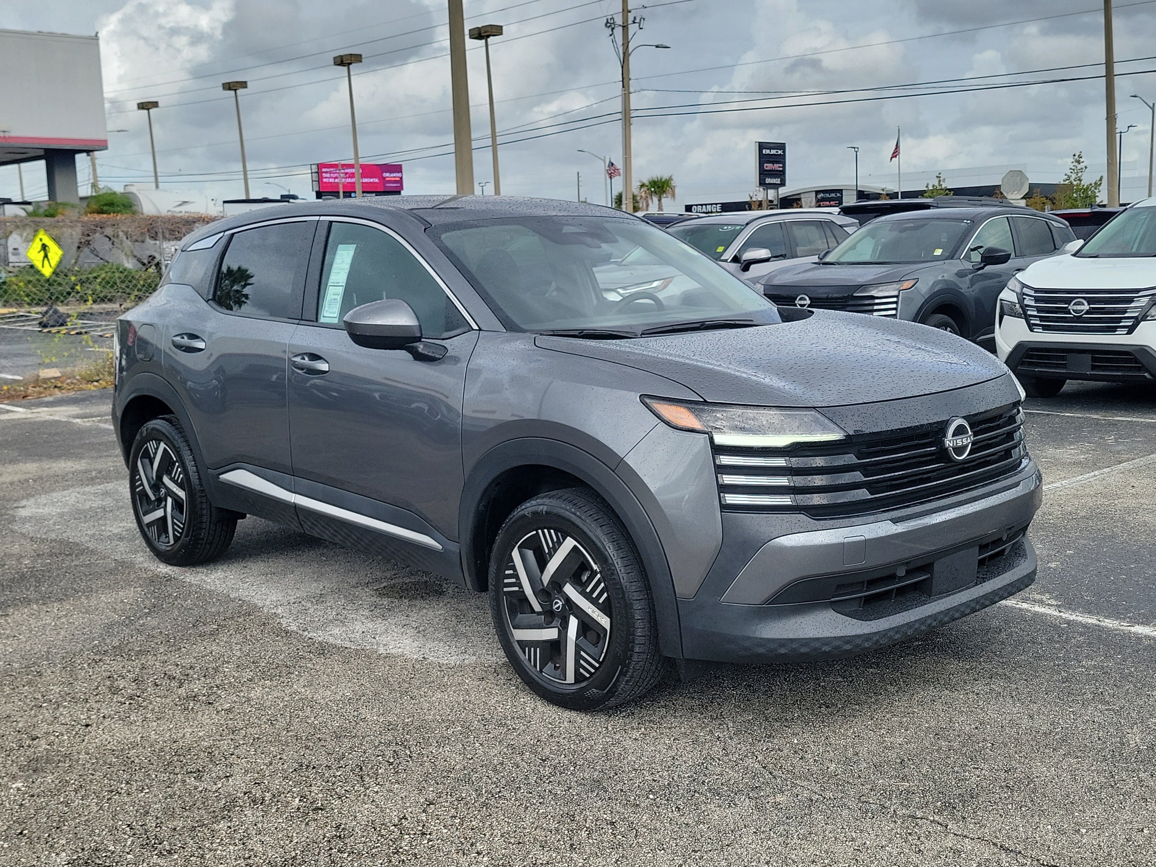 2025 Nissan Kicks SV