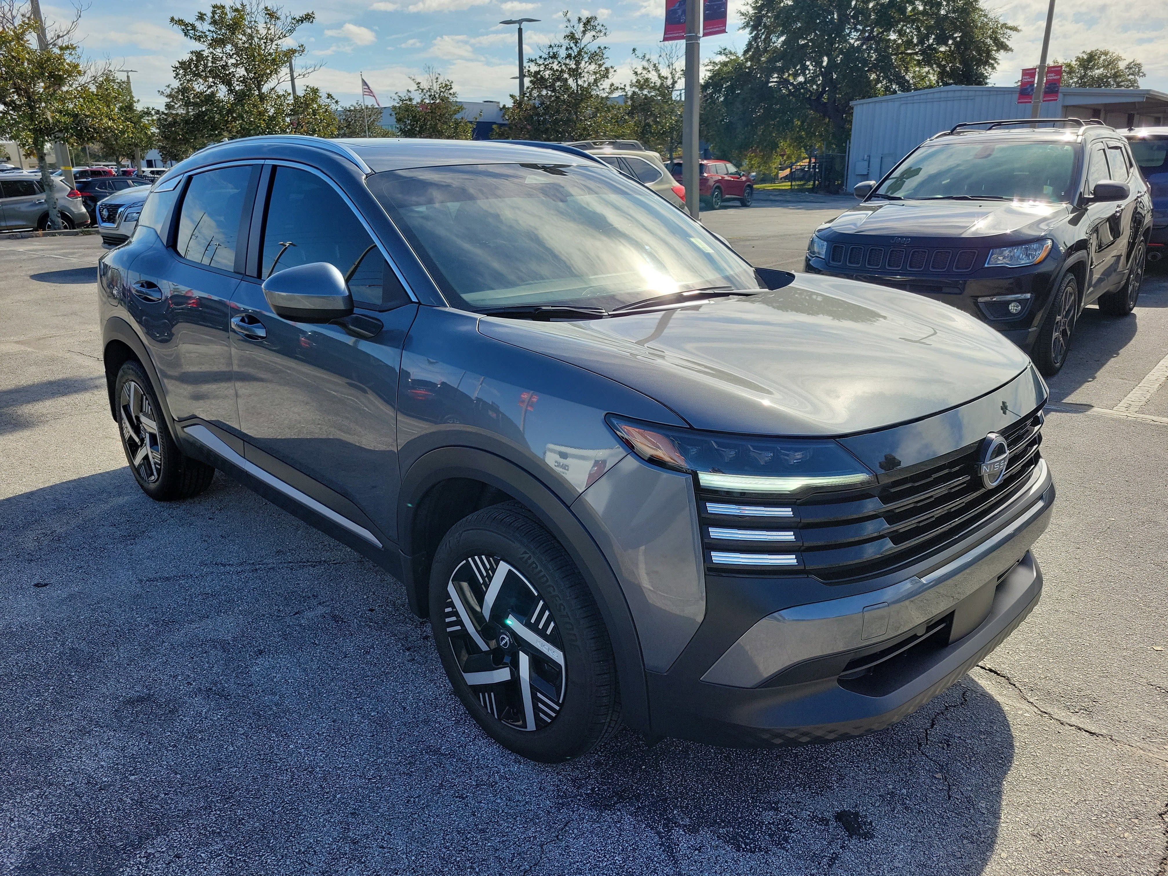 2025 Nissan Kicks SV