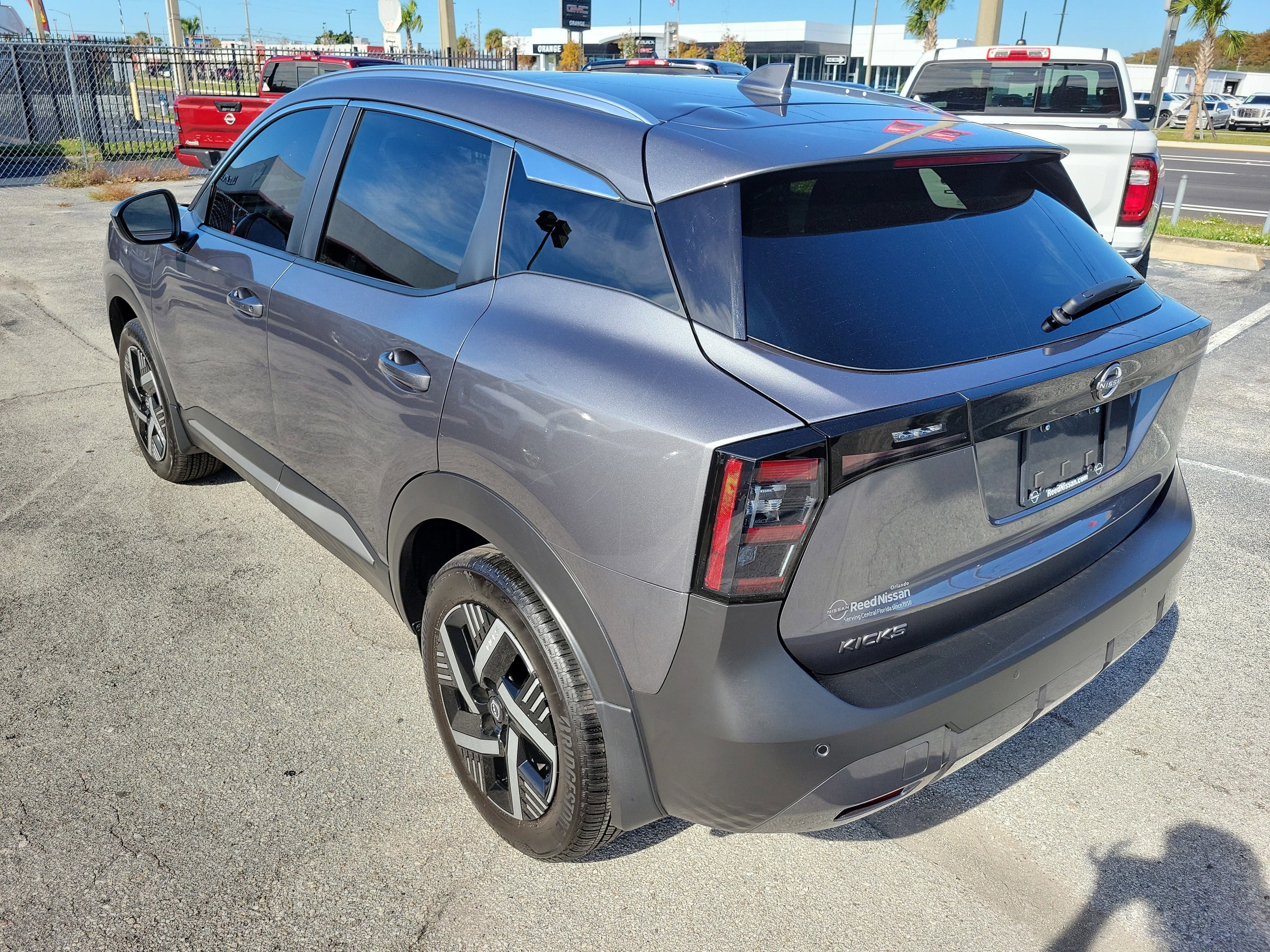 2025 Nissan Kicks SV