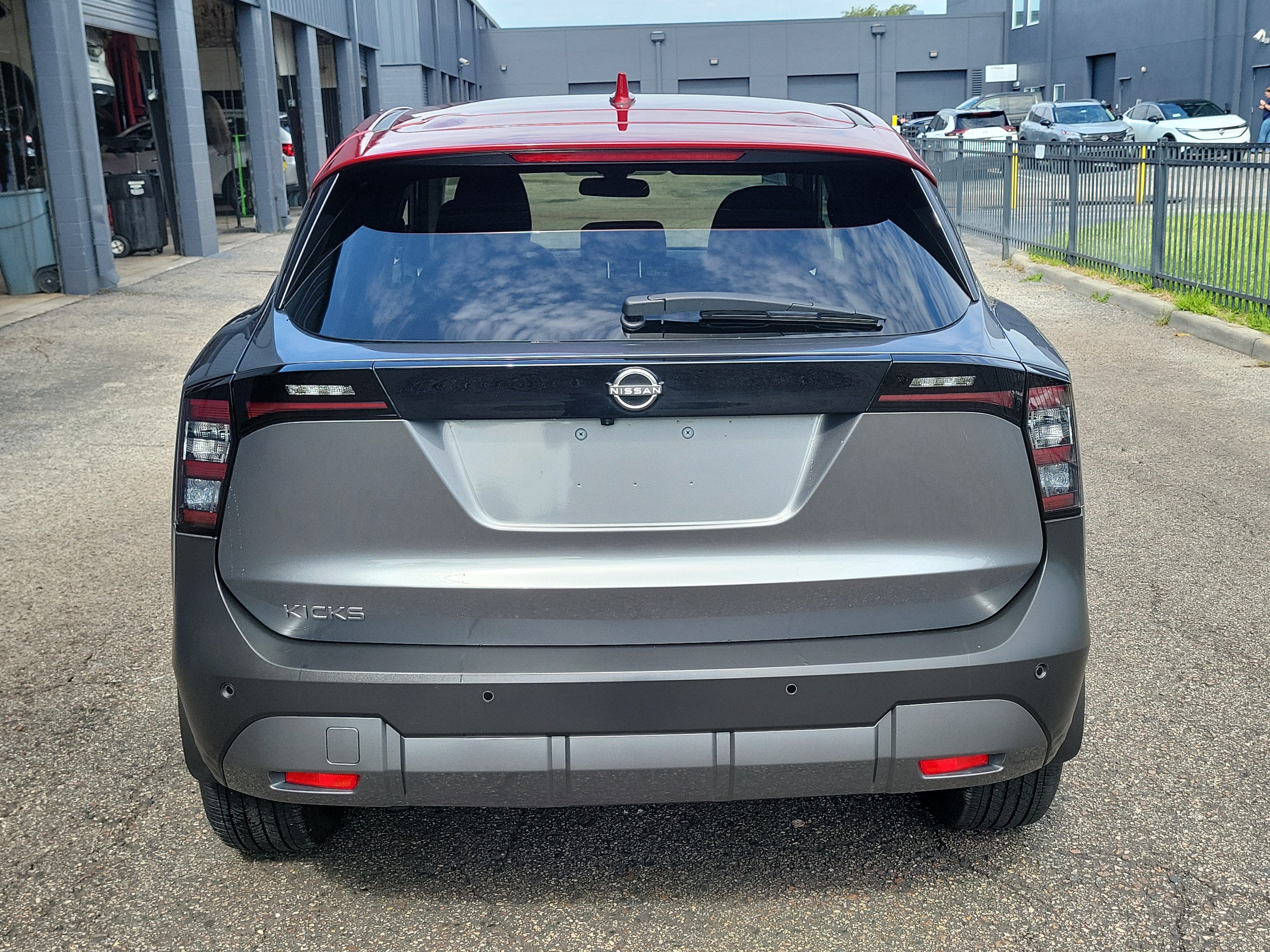 2025 Nissan Kicks SV
