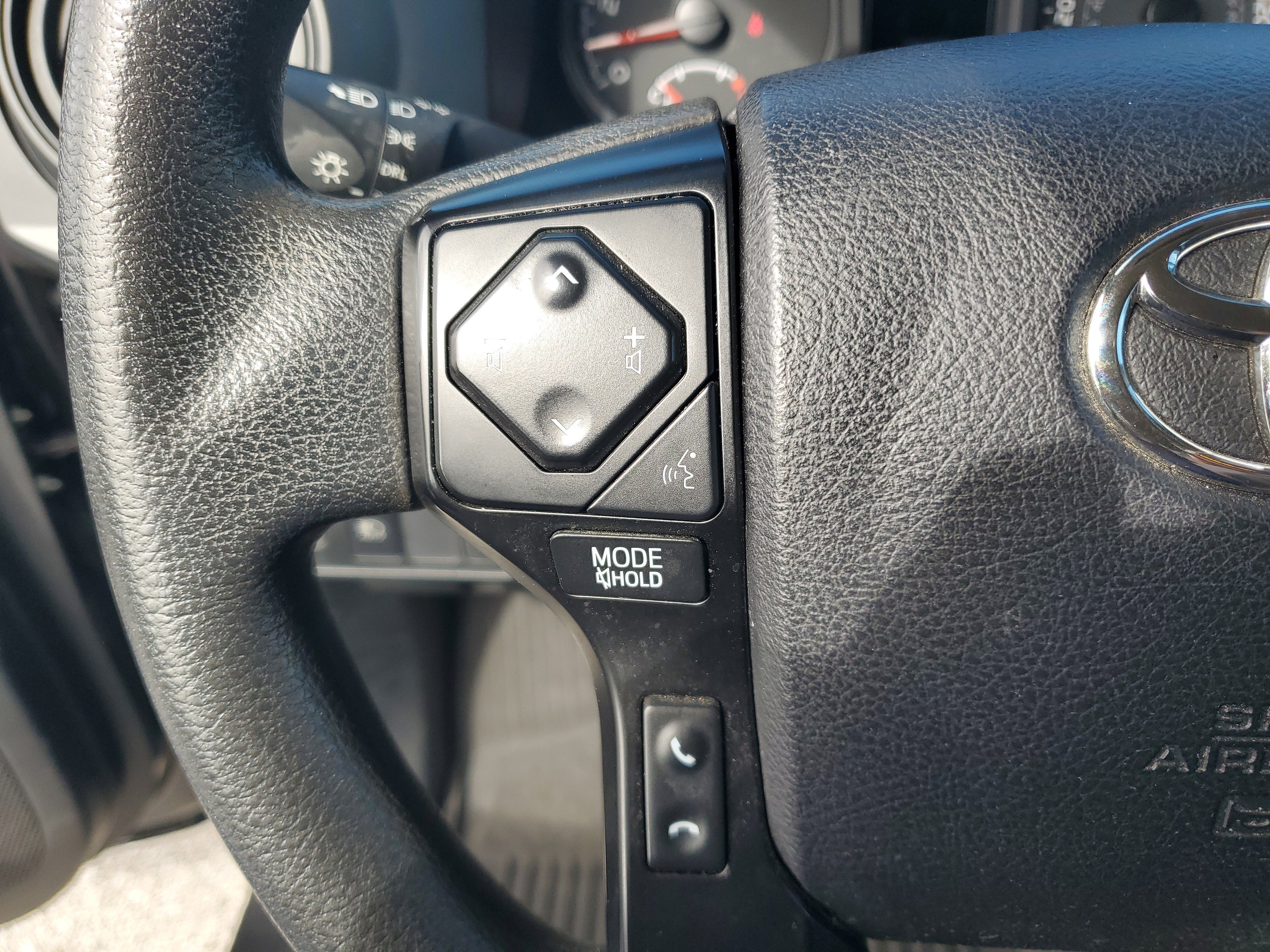 2022 Toyota Tacoma 2WD SR