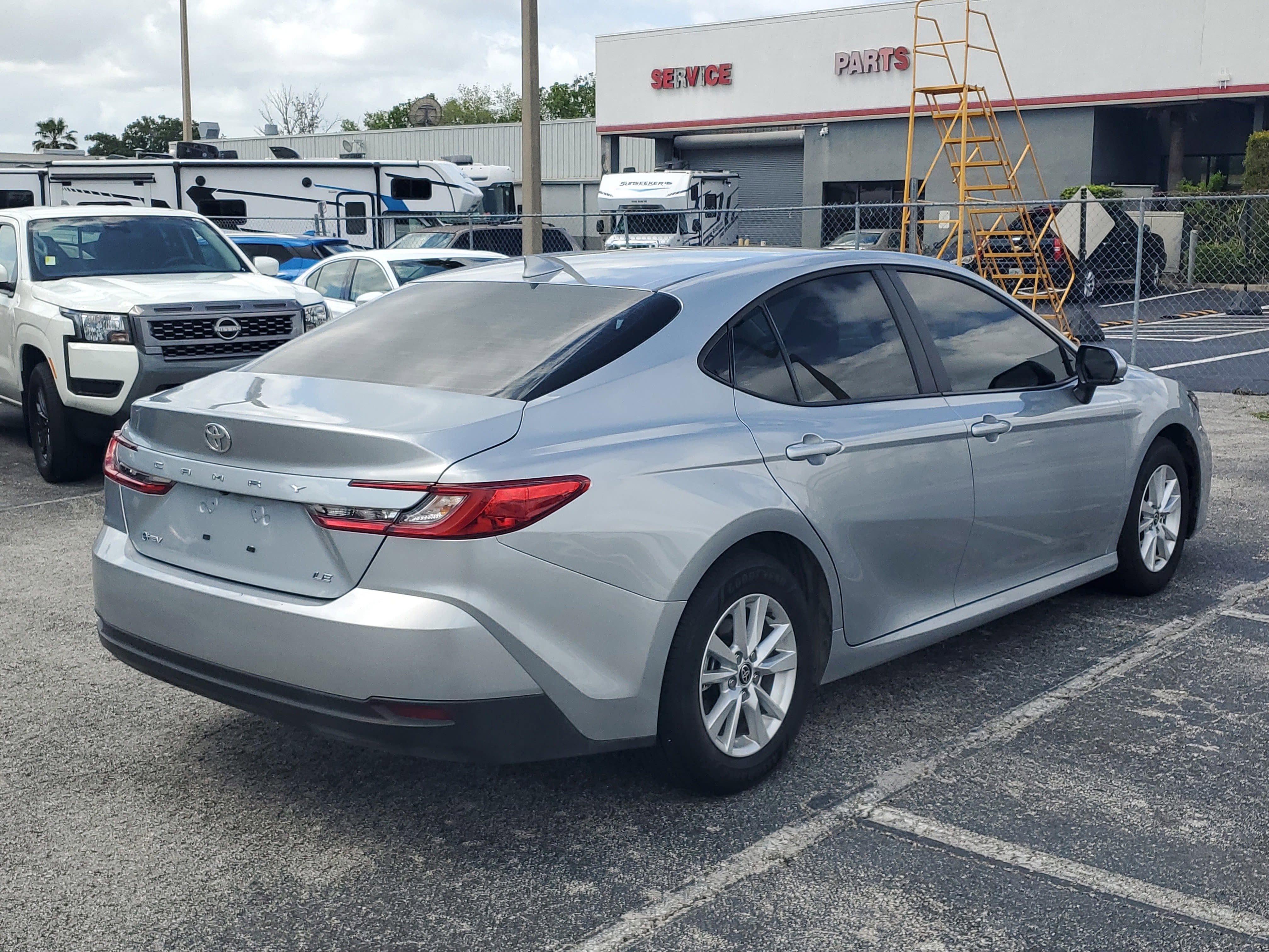 2025 Toyota Camry LE