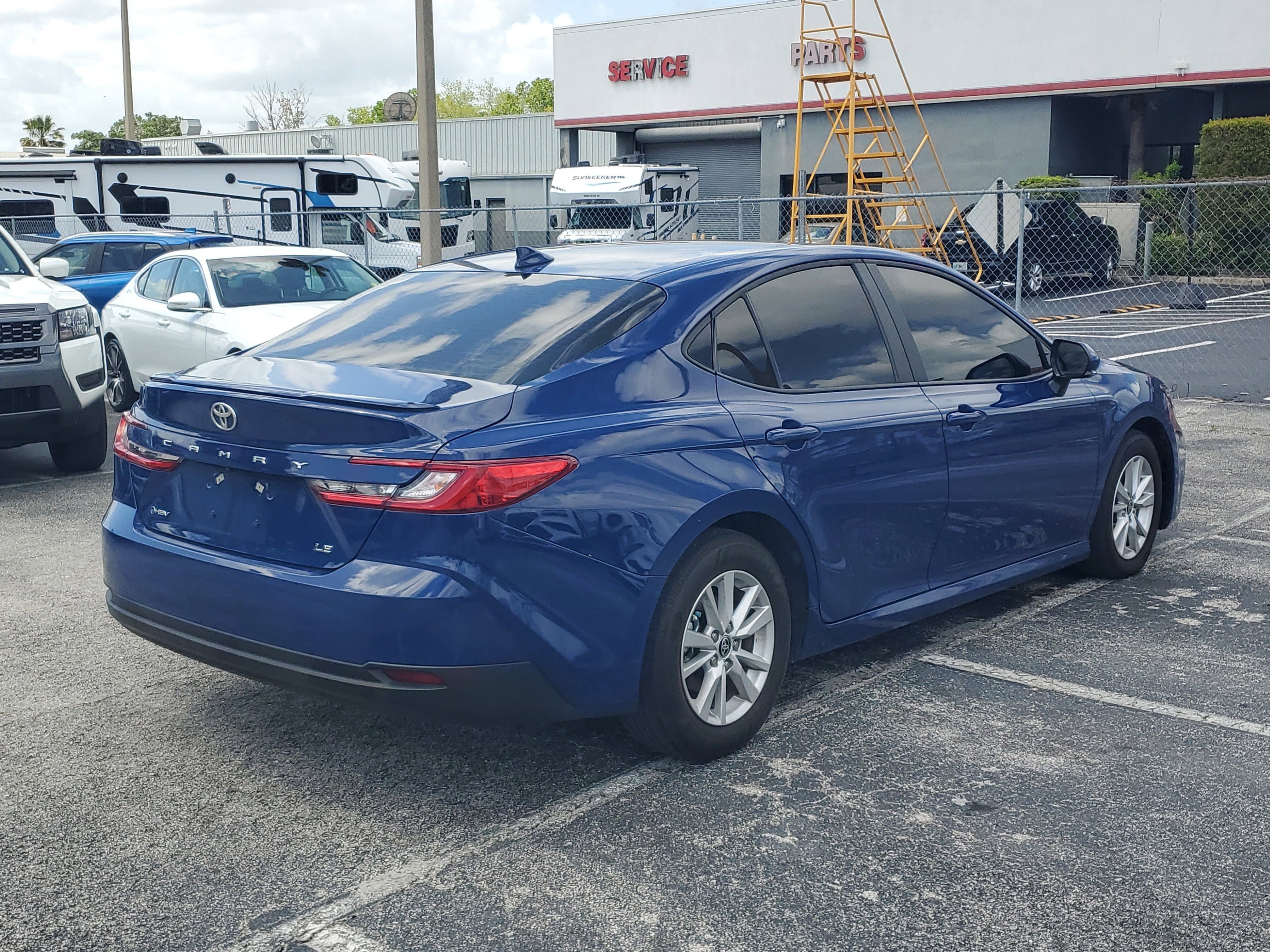 2025 Toyota Camry LE