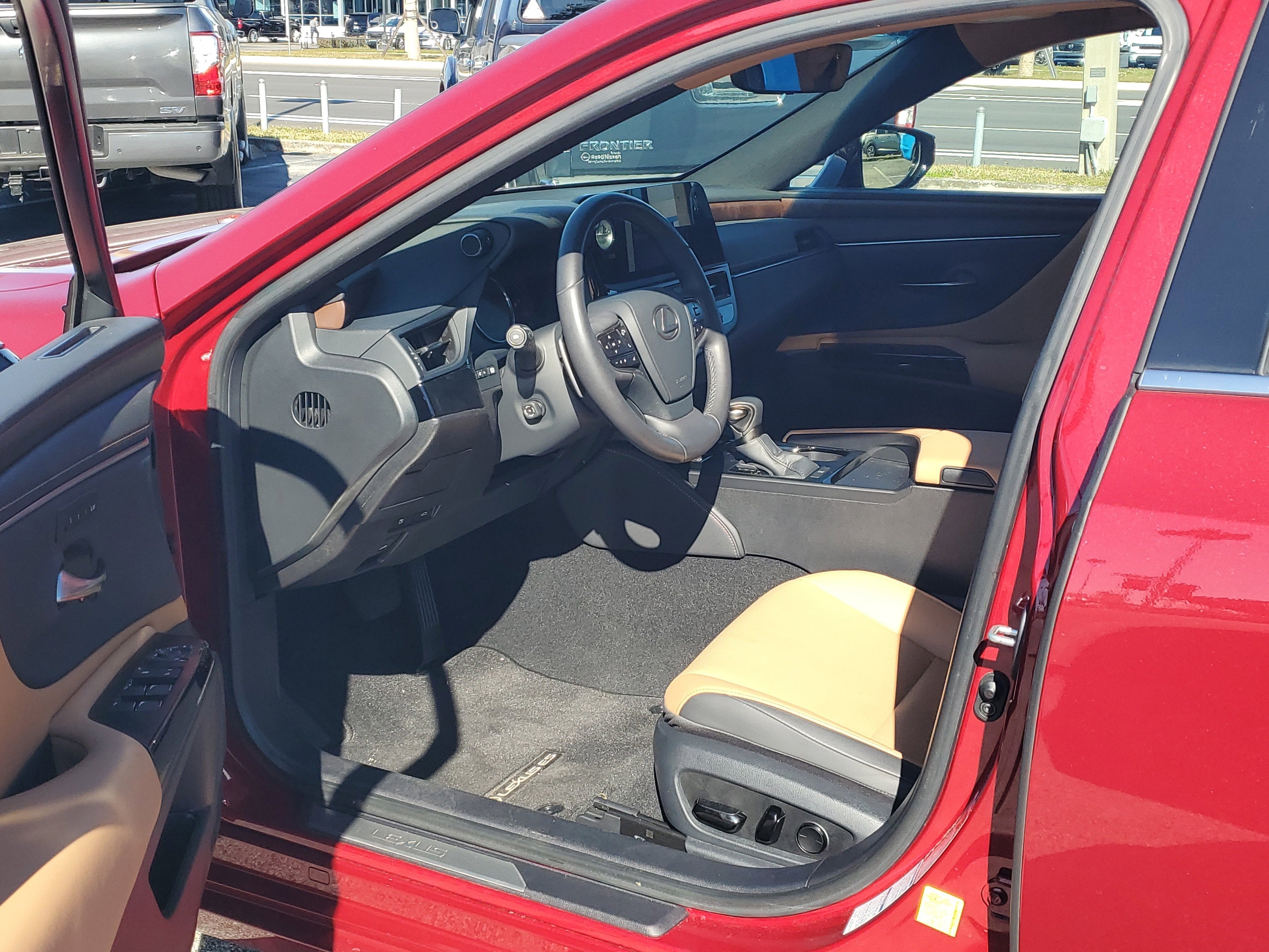 2024 Lexus ES ES 250