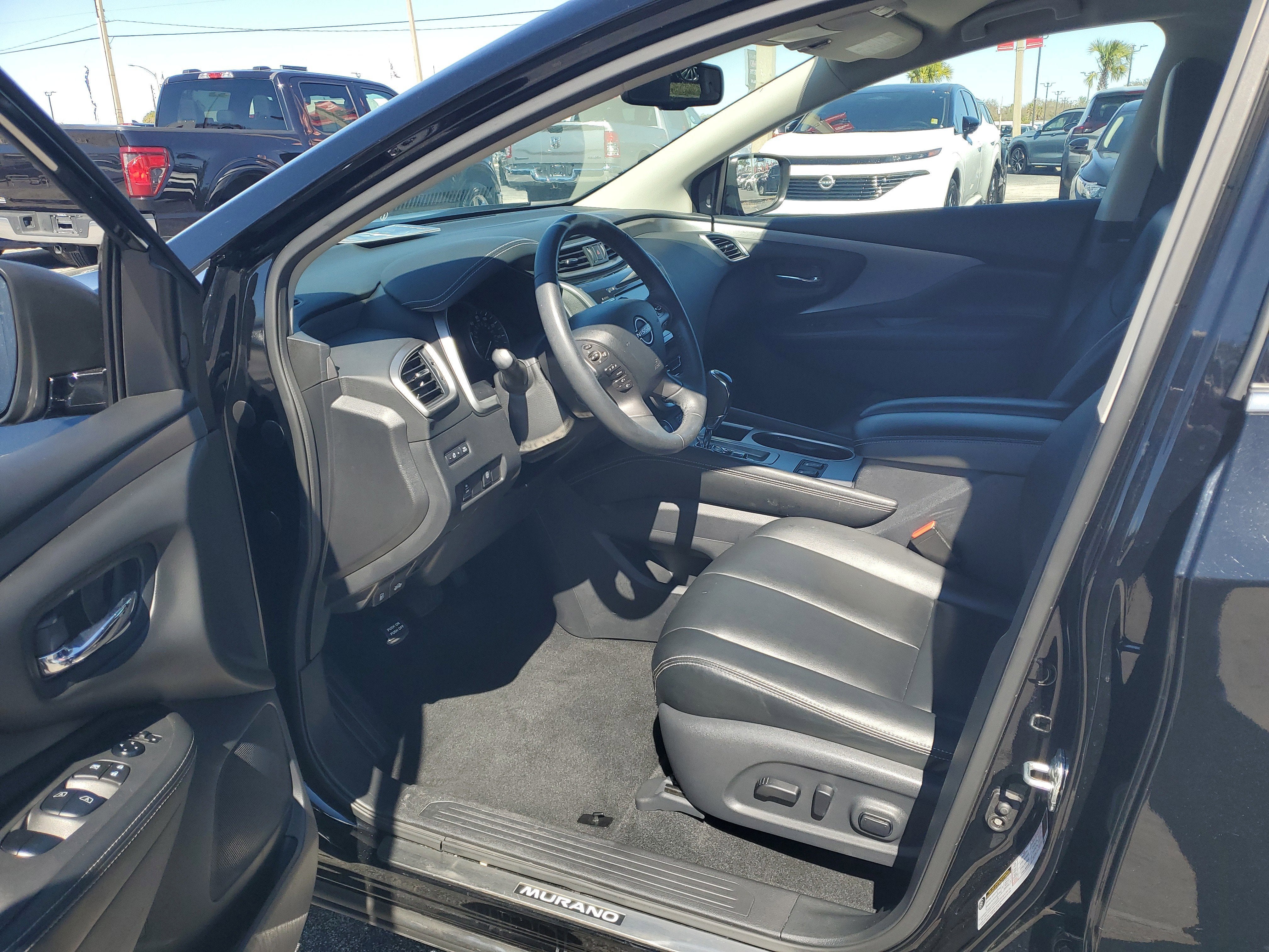 2023 Nissan Murano SV