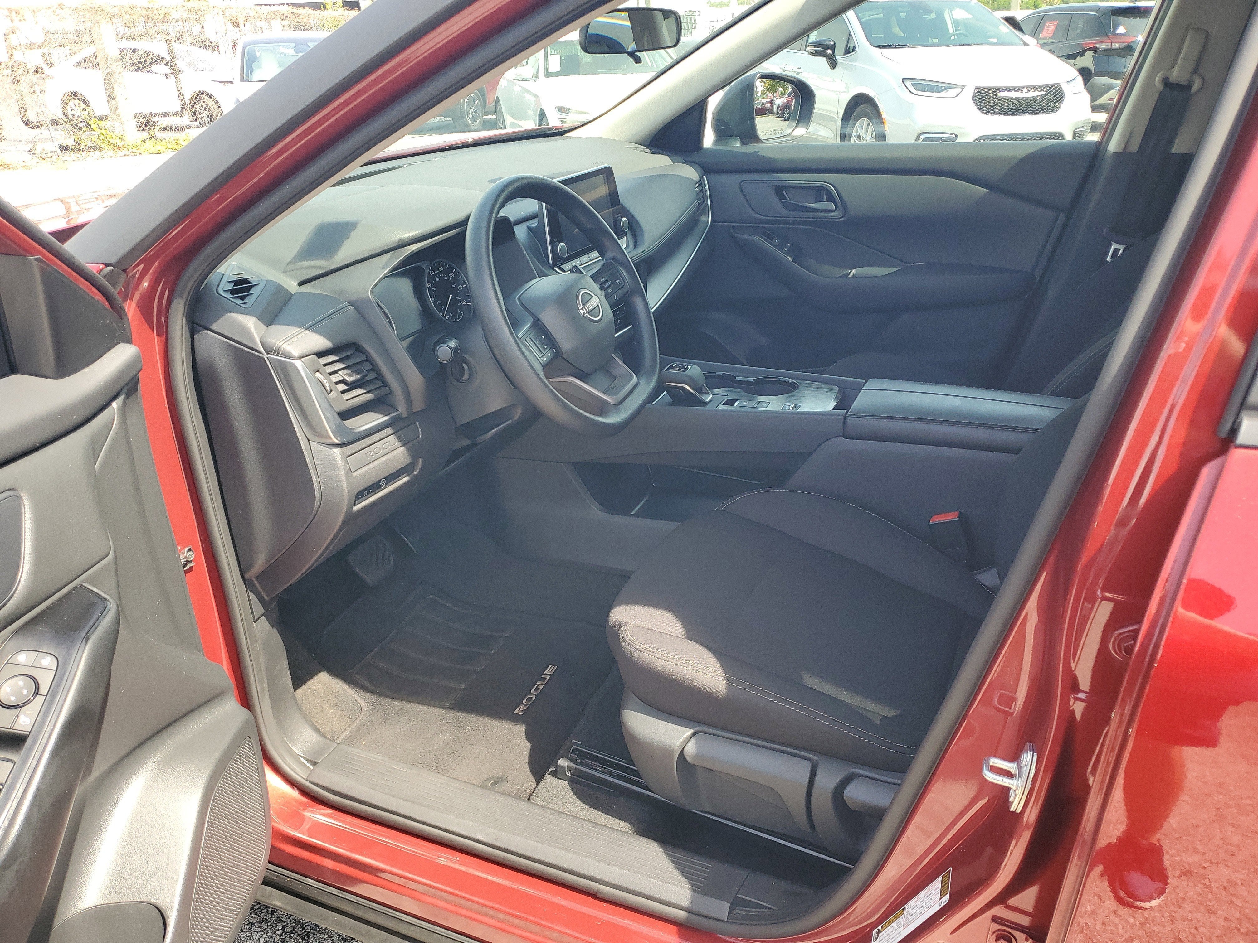 2025 Nissan Rogue S