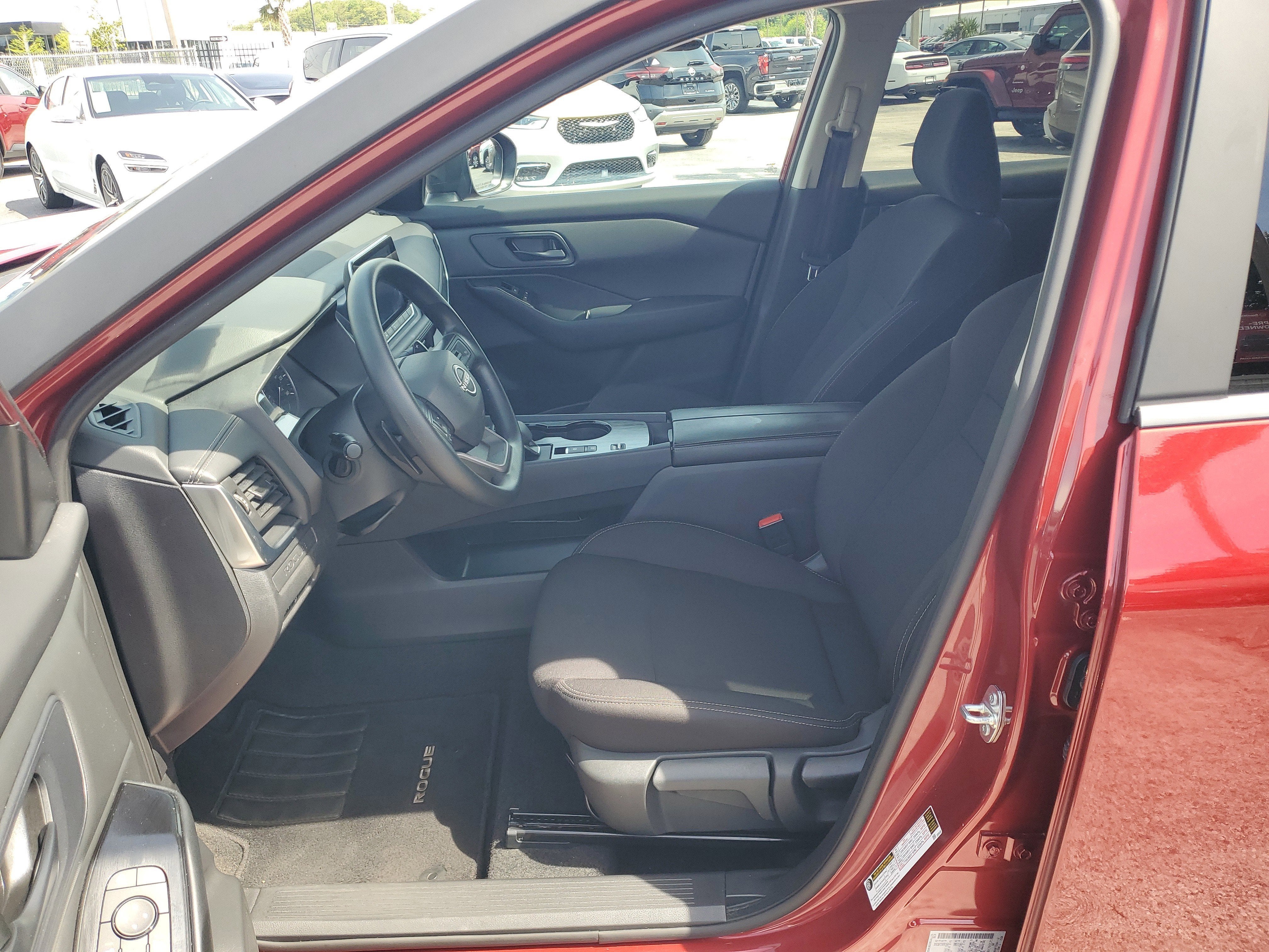 2025 Nissan Rogue S