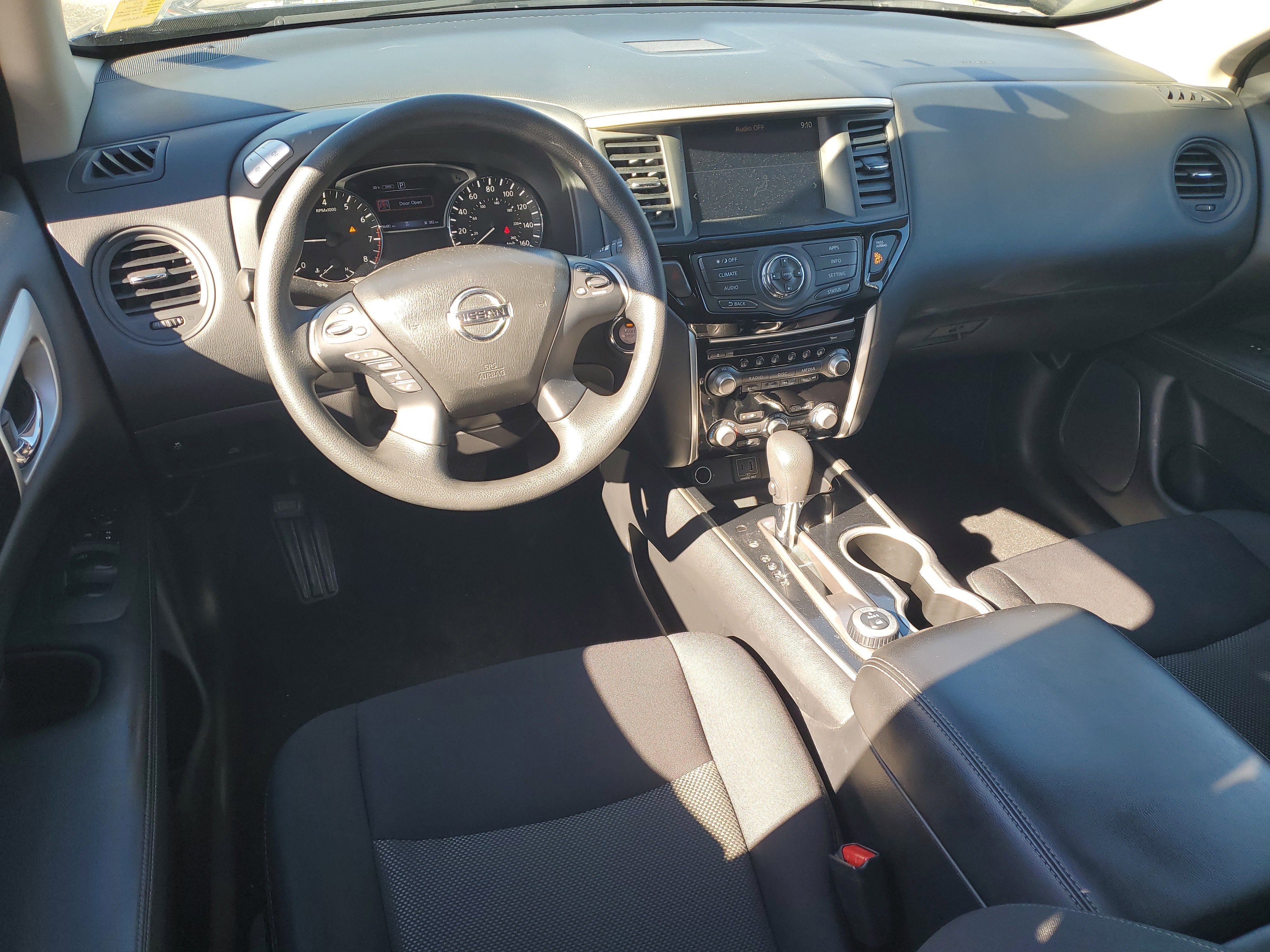 2020 Nissan Pathfinder S