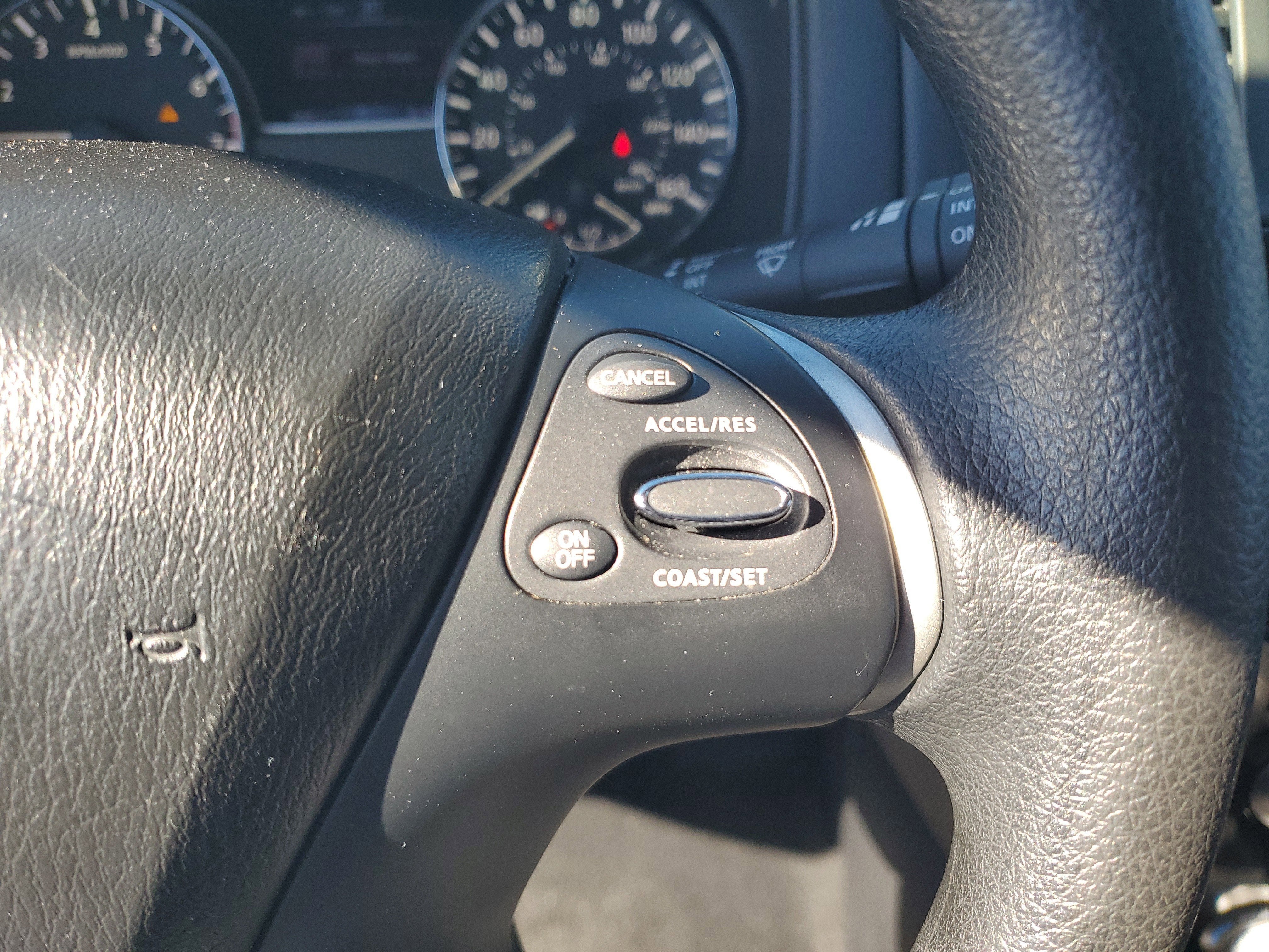 2020 Nissan Pathfinder S